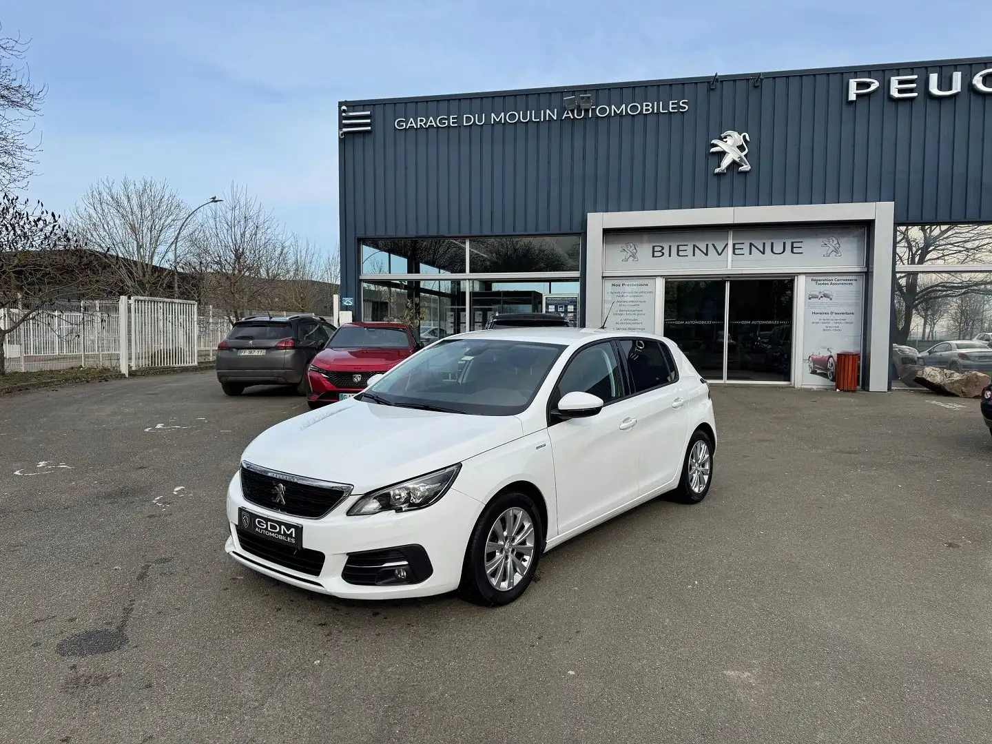 Peugeot 308 1.2 PURETECH 110CH E6.3 S\u0026S STYLE Blanc - 1
