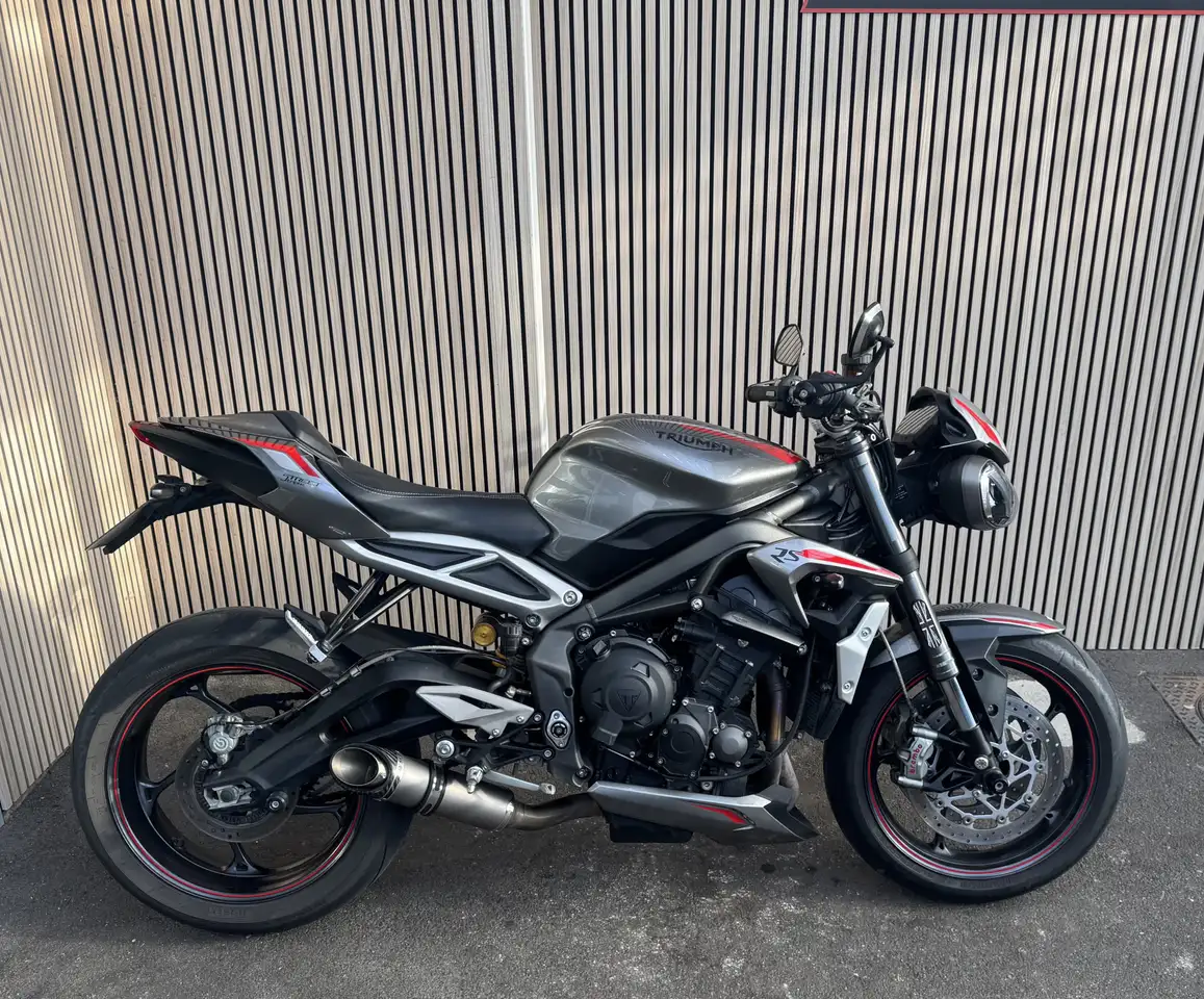 Triumph Street Triple 765