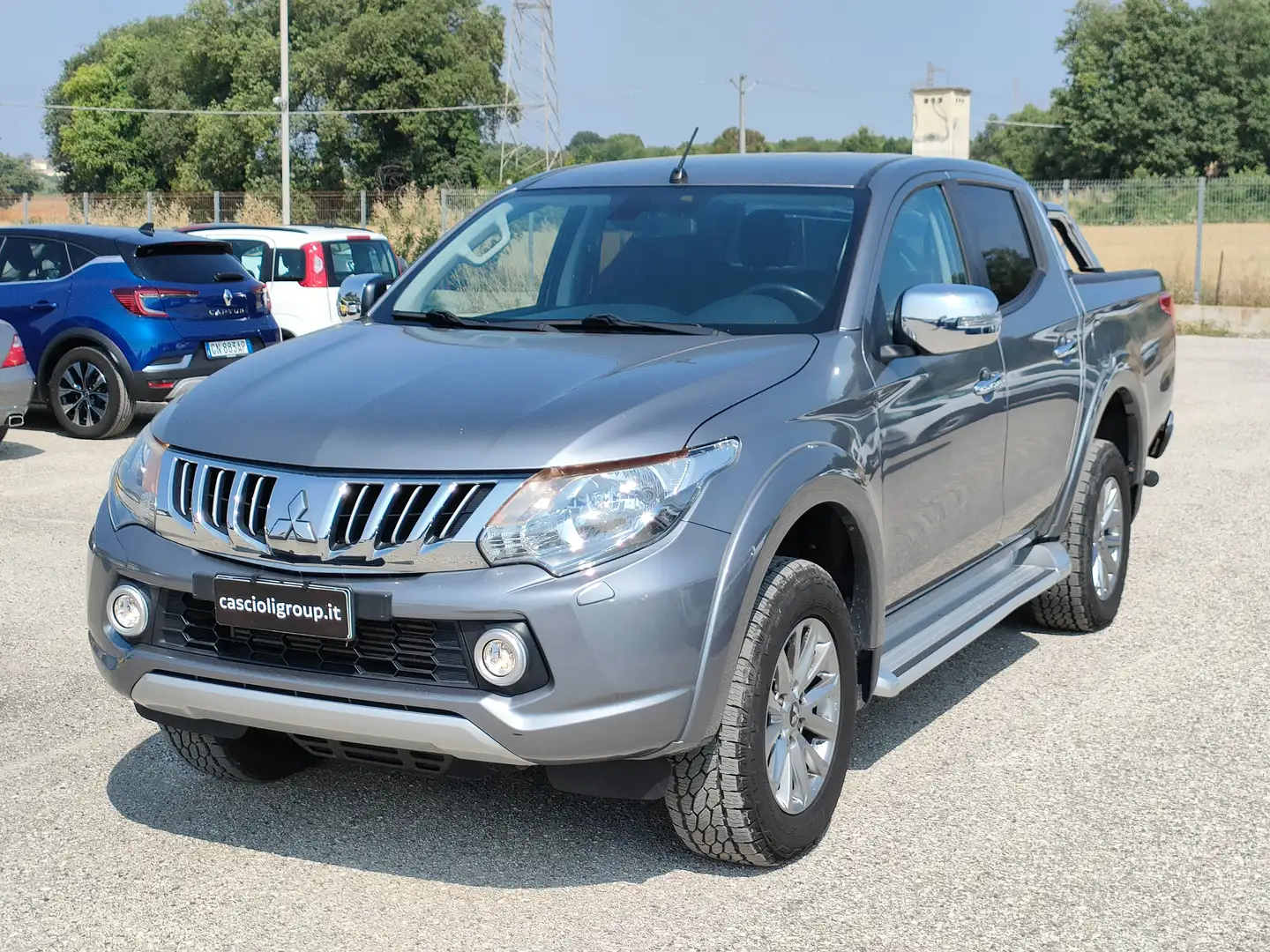 Mitsubishi L200 Double Cab 2.4 DI-D Intense Grigio - 1