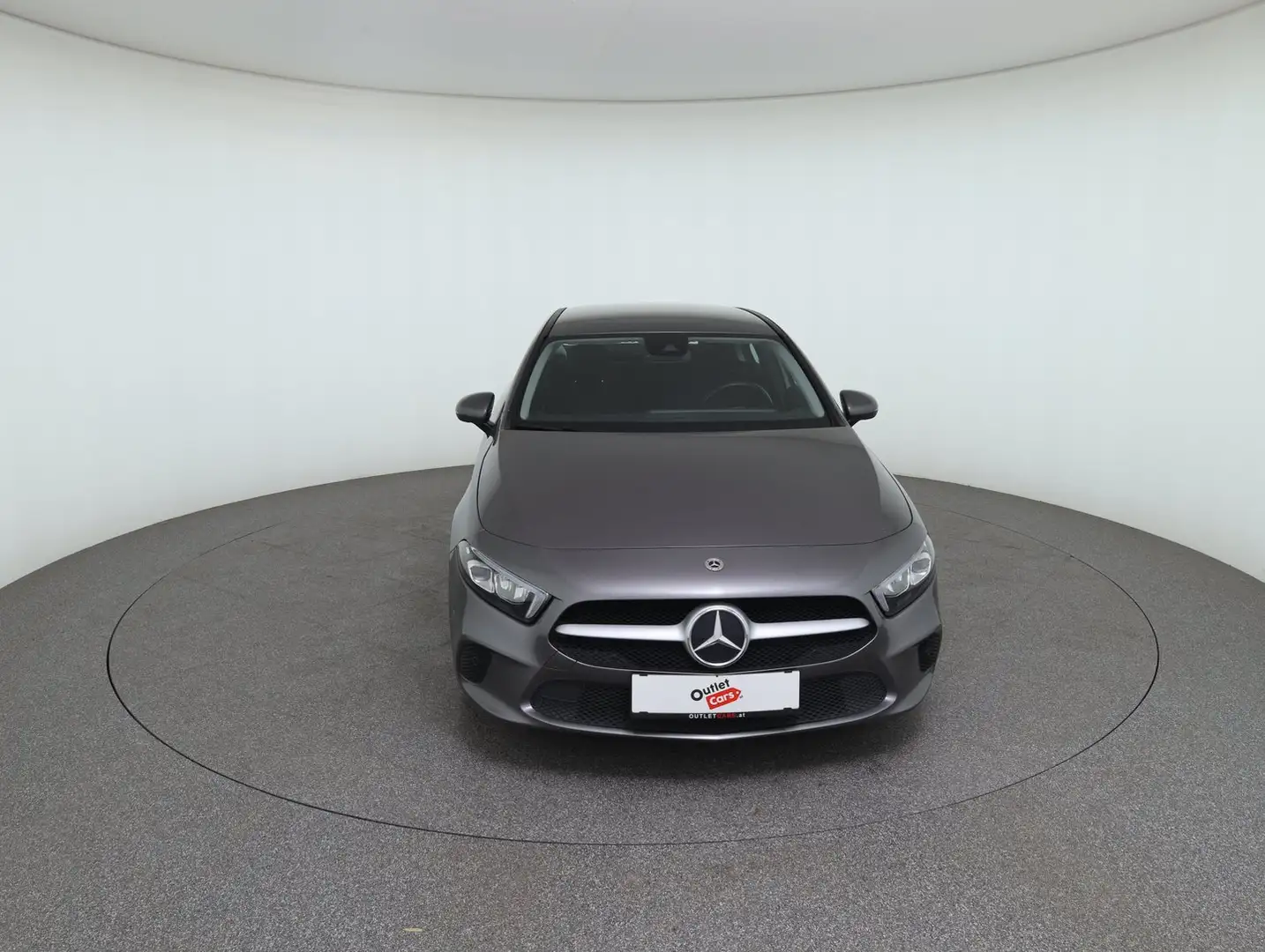 Mercedes-Benz A 180 180 d Limousine Aut. Grigio - 2
