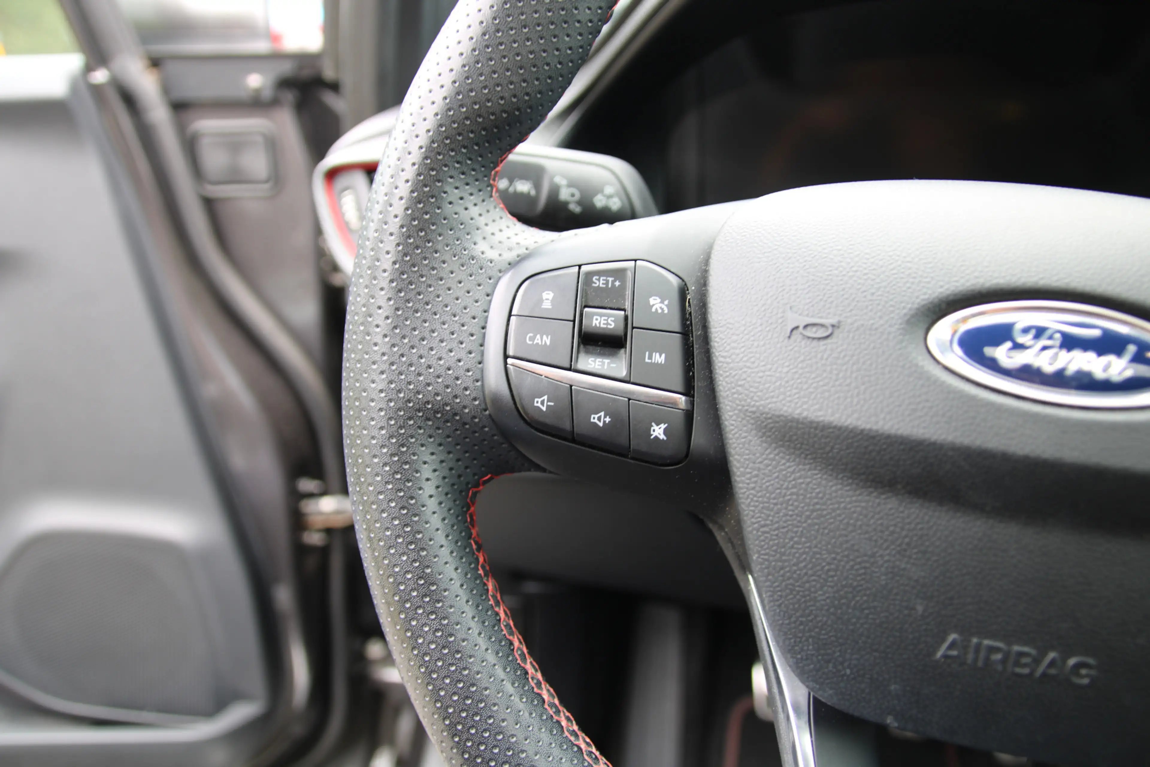 Ford Puma 1.0 EcoBoost 155 PK Hybrid ST-Line X PANORAMADAK | — photo 19