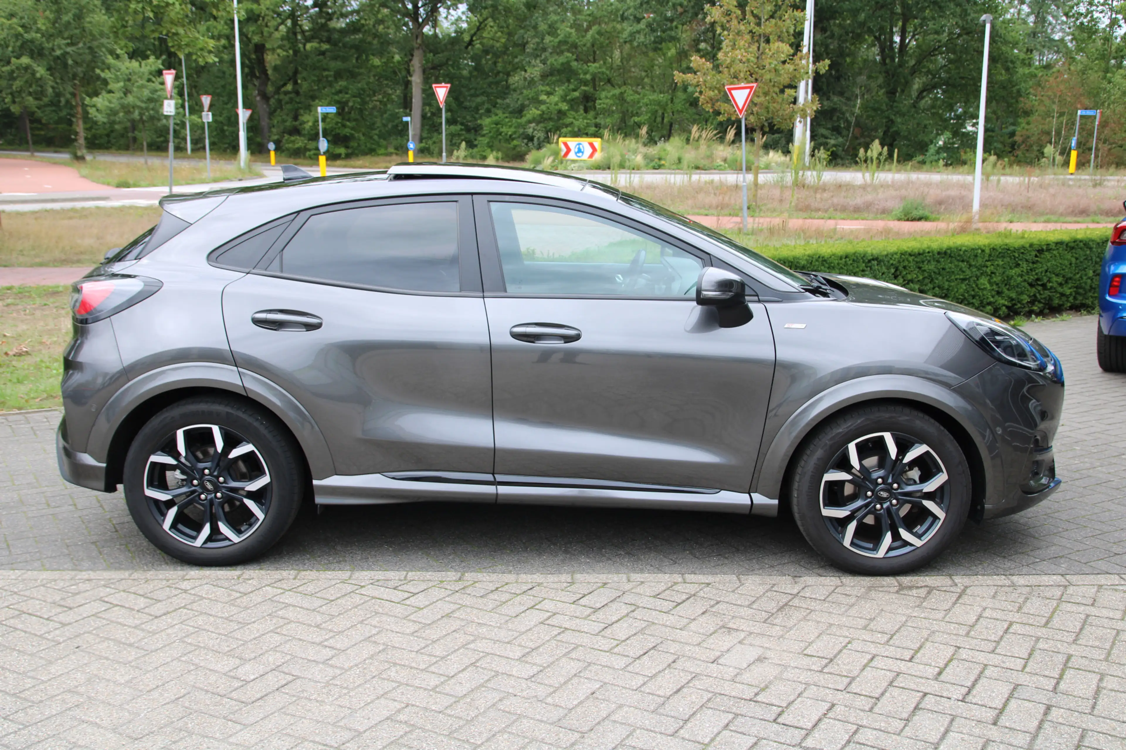 Ford Puma 1.0 EcoBoost 155 PK Hybrid ST-Line X PANORAMADAK | — photo 4