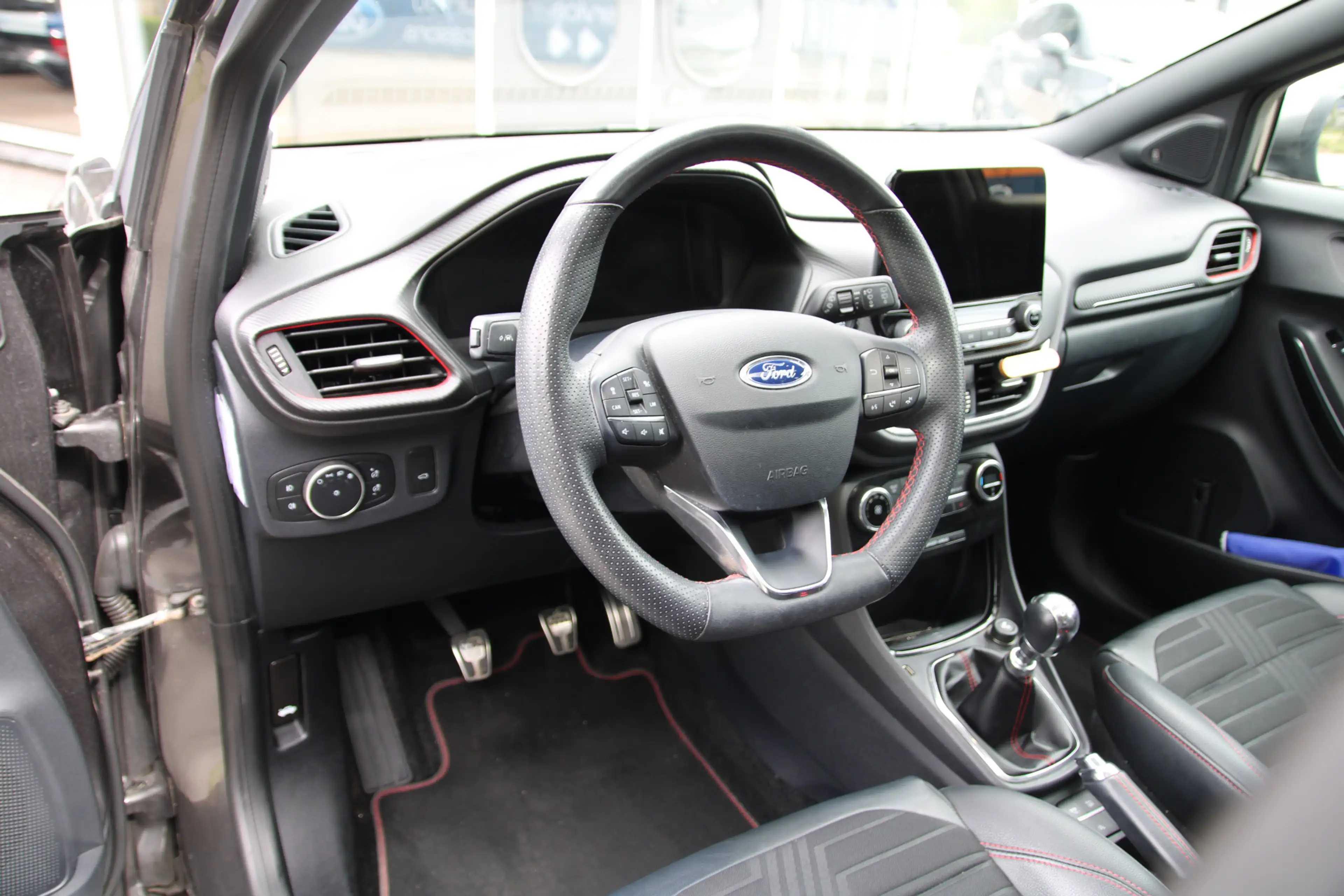 Ford Puma 1.0 EcoBoost 155 PK Hybrid ST-Line X PANORAMADAK | — photo 13