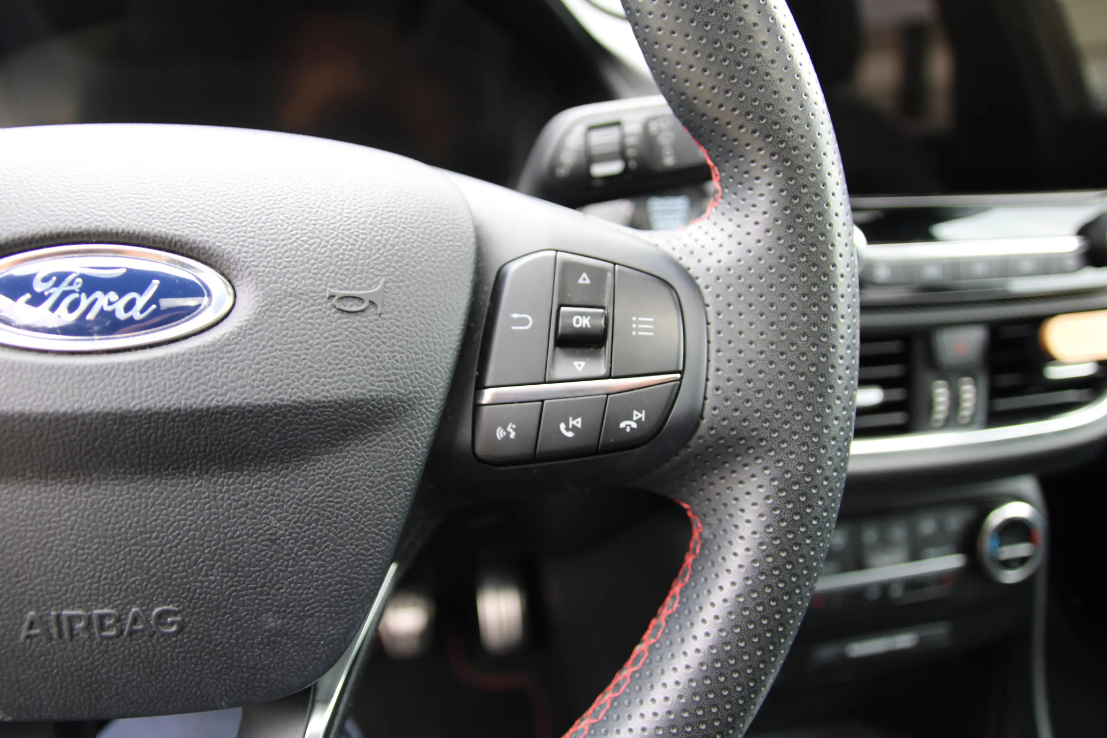 Ford Puma 1.0 EcoBoost 155 PK Hybrid ST-Line X PANORAMADAK | — photo 20