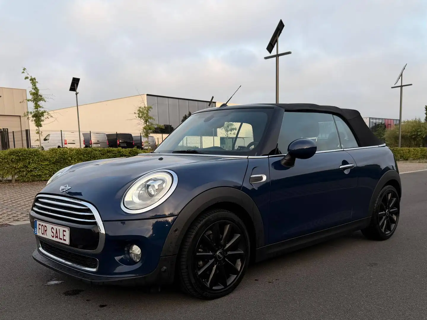MINI Cooper D Cabrio Mini Cabriolet 1.5 DA Cooper Blau - 2