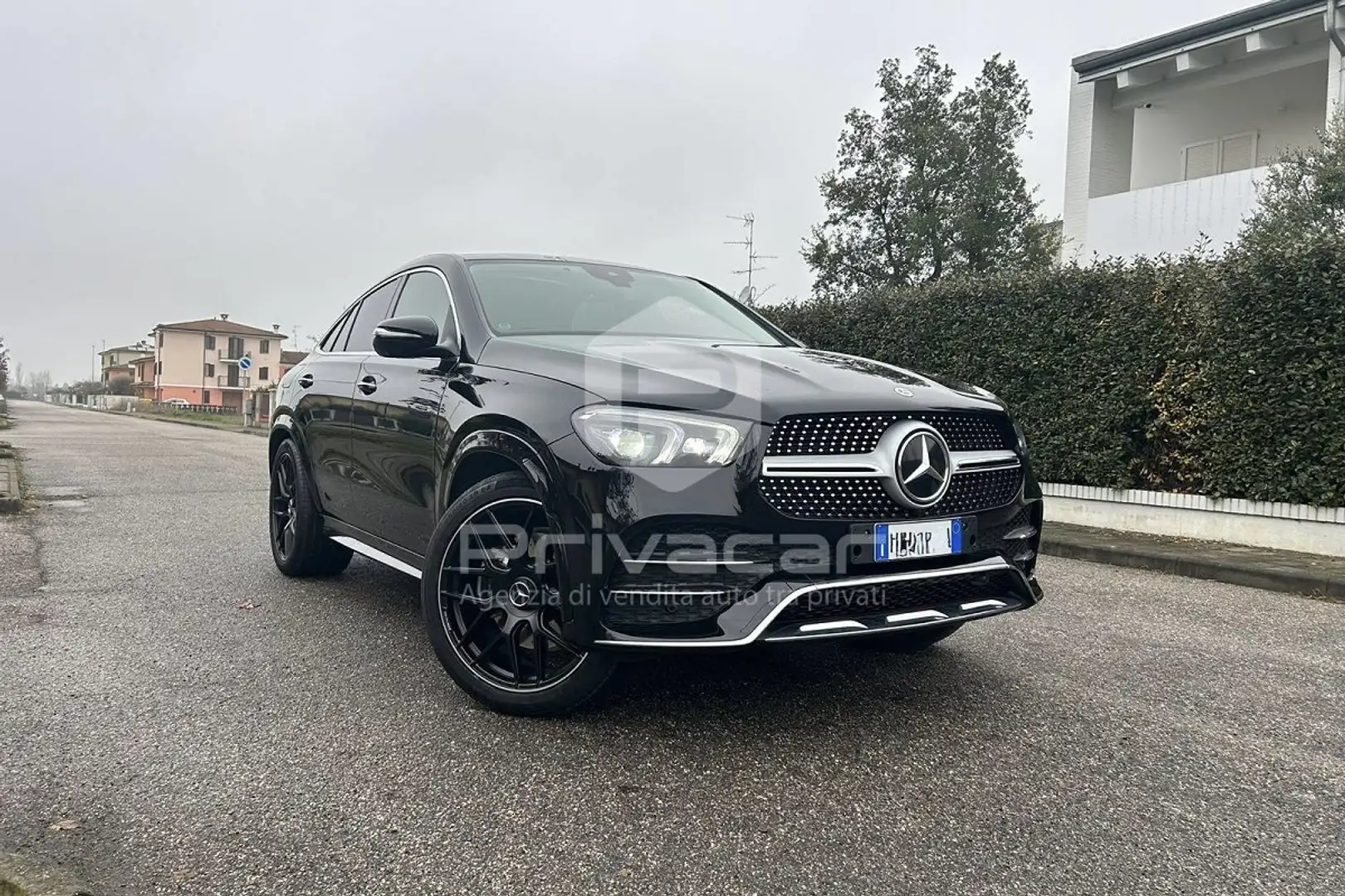 Mercedes-Benz GLE 300 GLE 300 d 4Matic Mild Hybrid Coupé Premium Plus Schwarz - 1