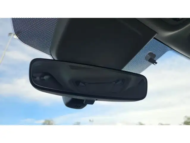 Audi Q3 view 28