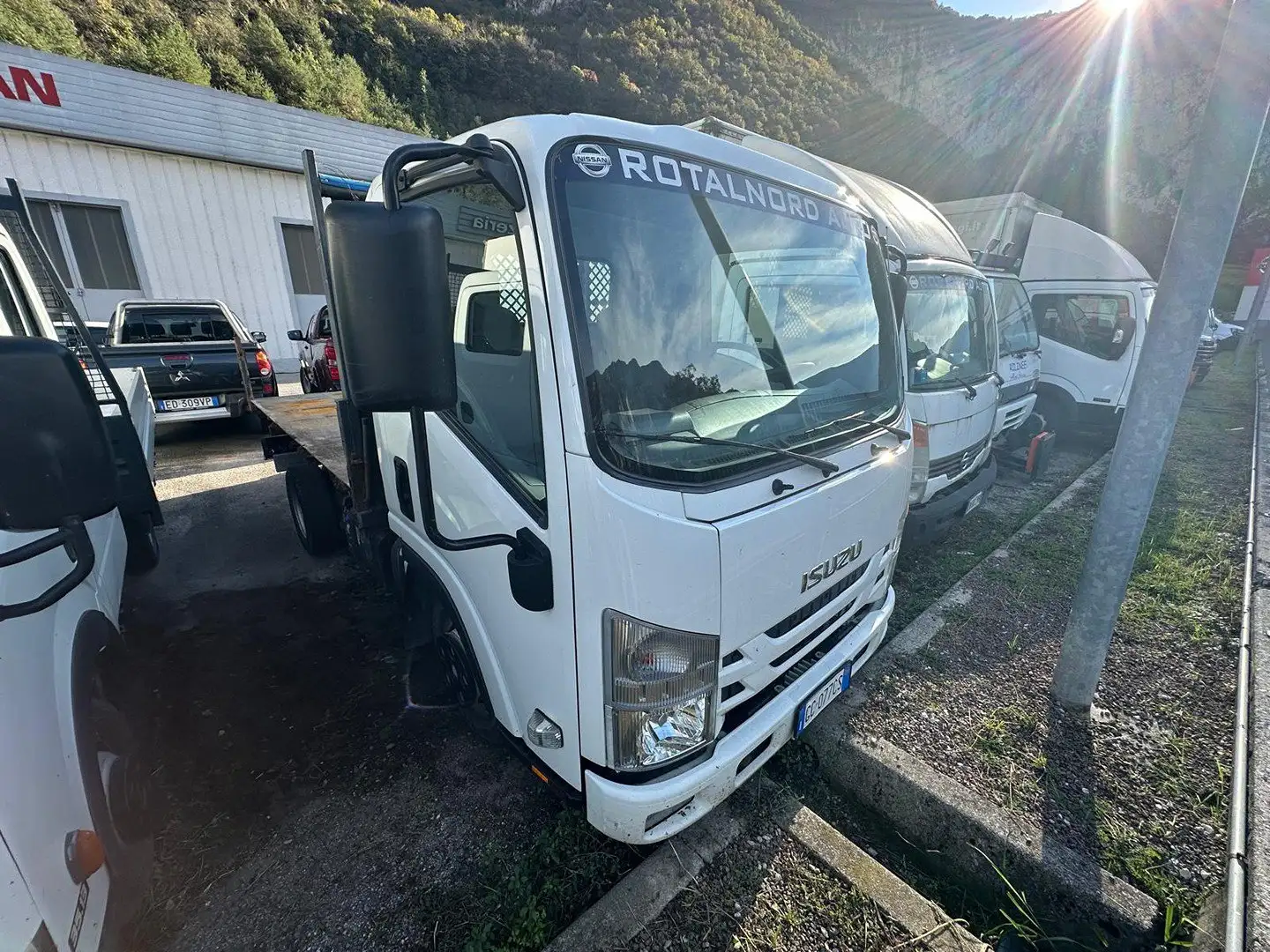 Isuzu M21 Ground E 1.9d 120cv 3102428 Blanco - 1