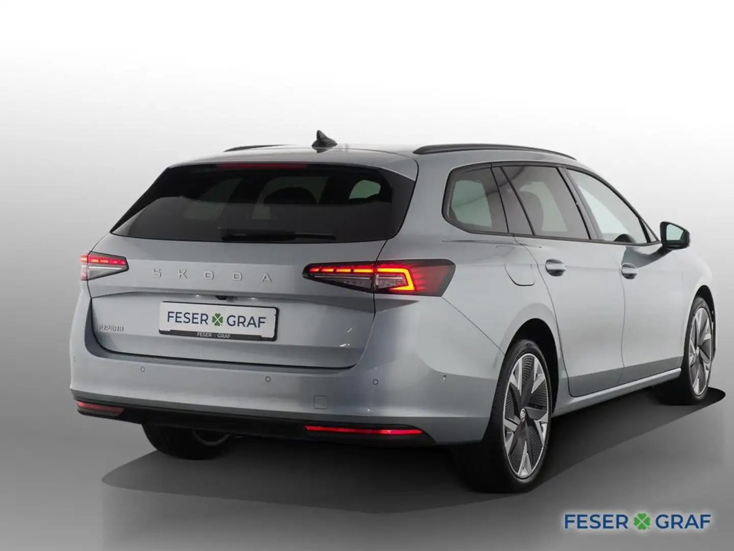 Skoda Superb Combi Selection SZH / 360° KAMERA / NAVI / MASSAGE Argento - 2