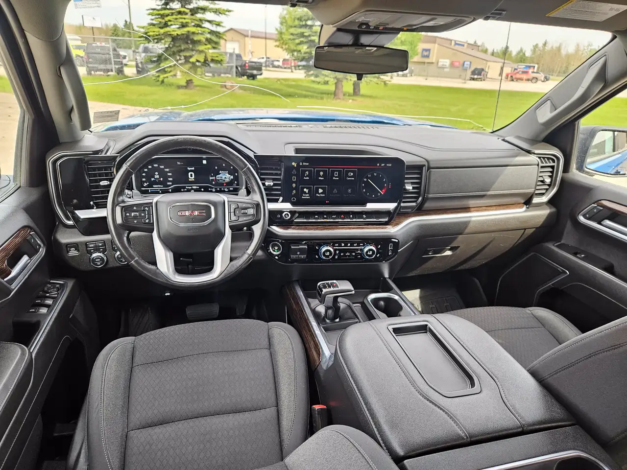 GMC Sierra 1500 снимка GMC Sierra 1500