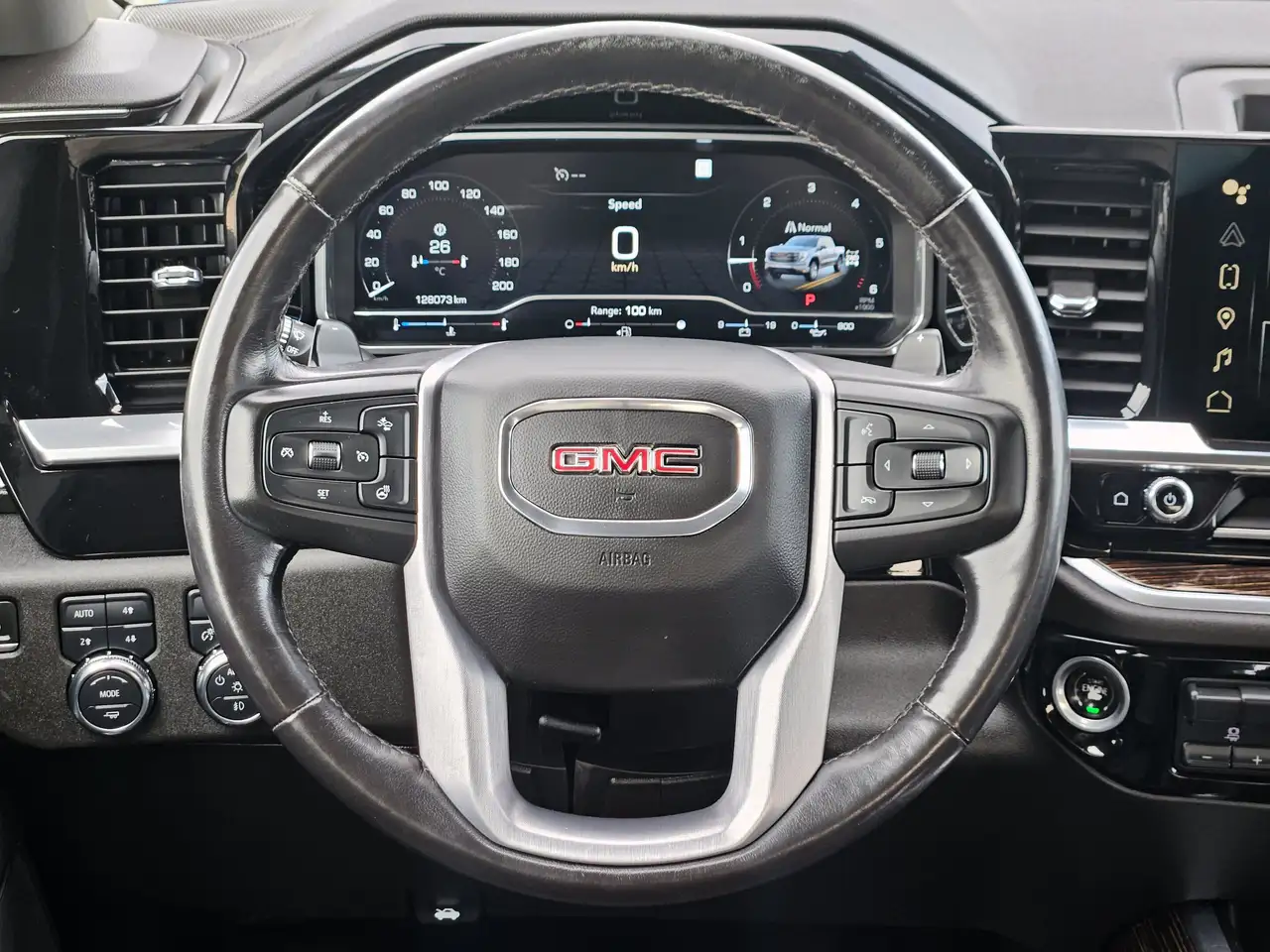 GMC Sierra 1500 снимка GMC Sierra 1500