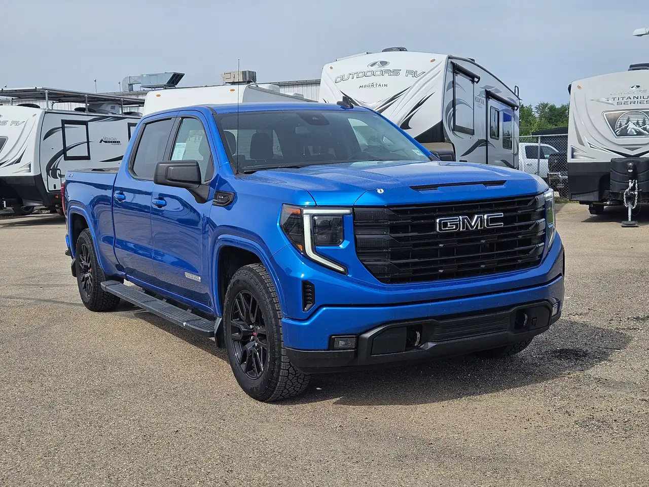 GMC Sierra 1500 снимка GMC Sierra 1500