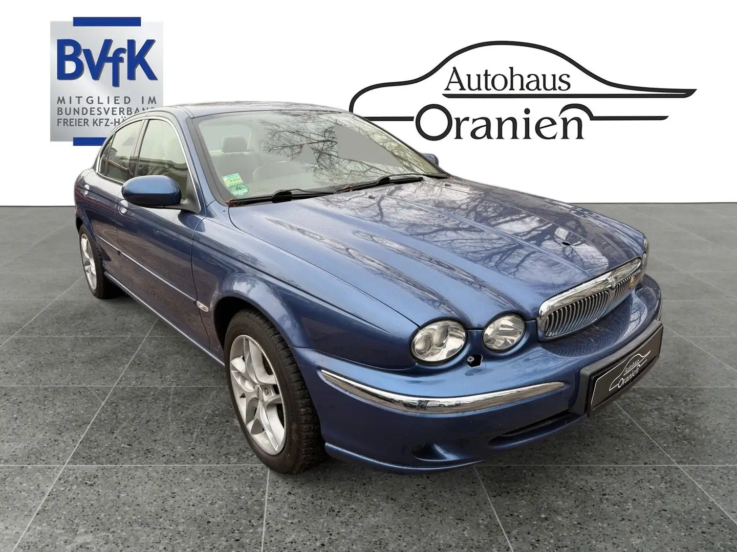 Jaguar X-Type 2.0 V6 Executivem,1.BESITZ,TÜV NEU,LEDER Blau - 1