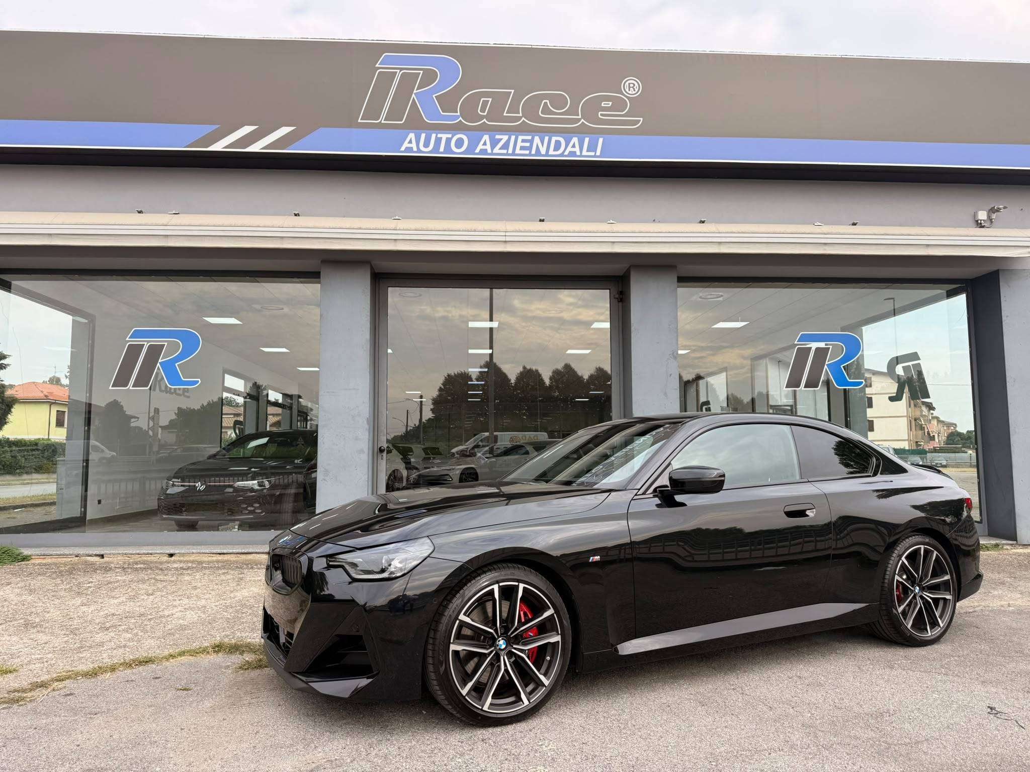 2025 BMW 230