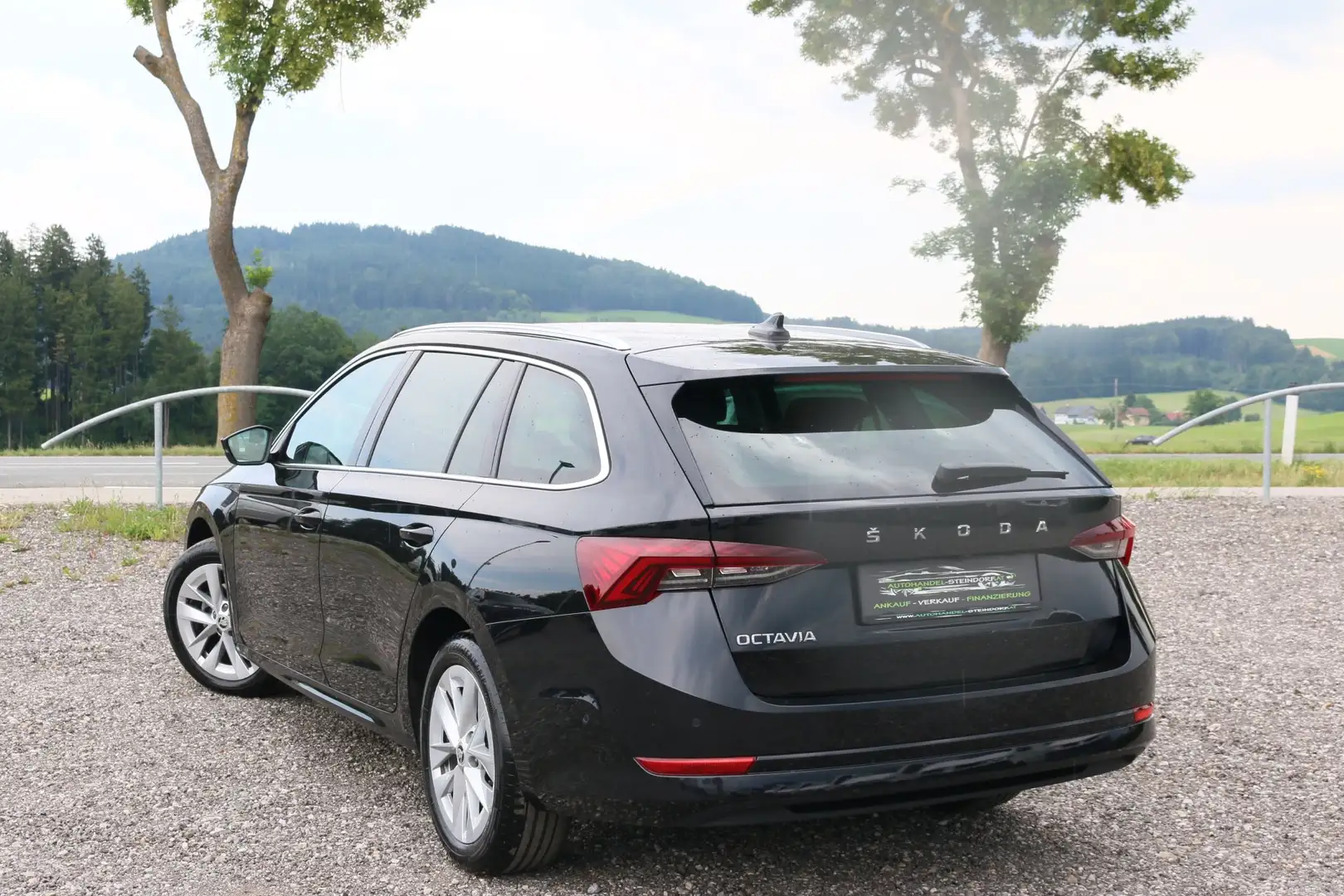 Skoda Octavia Style*DSG*ACC*Keyless Entry*Memory*Kamera Schwarz - 2