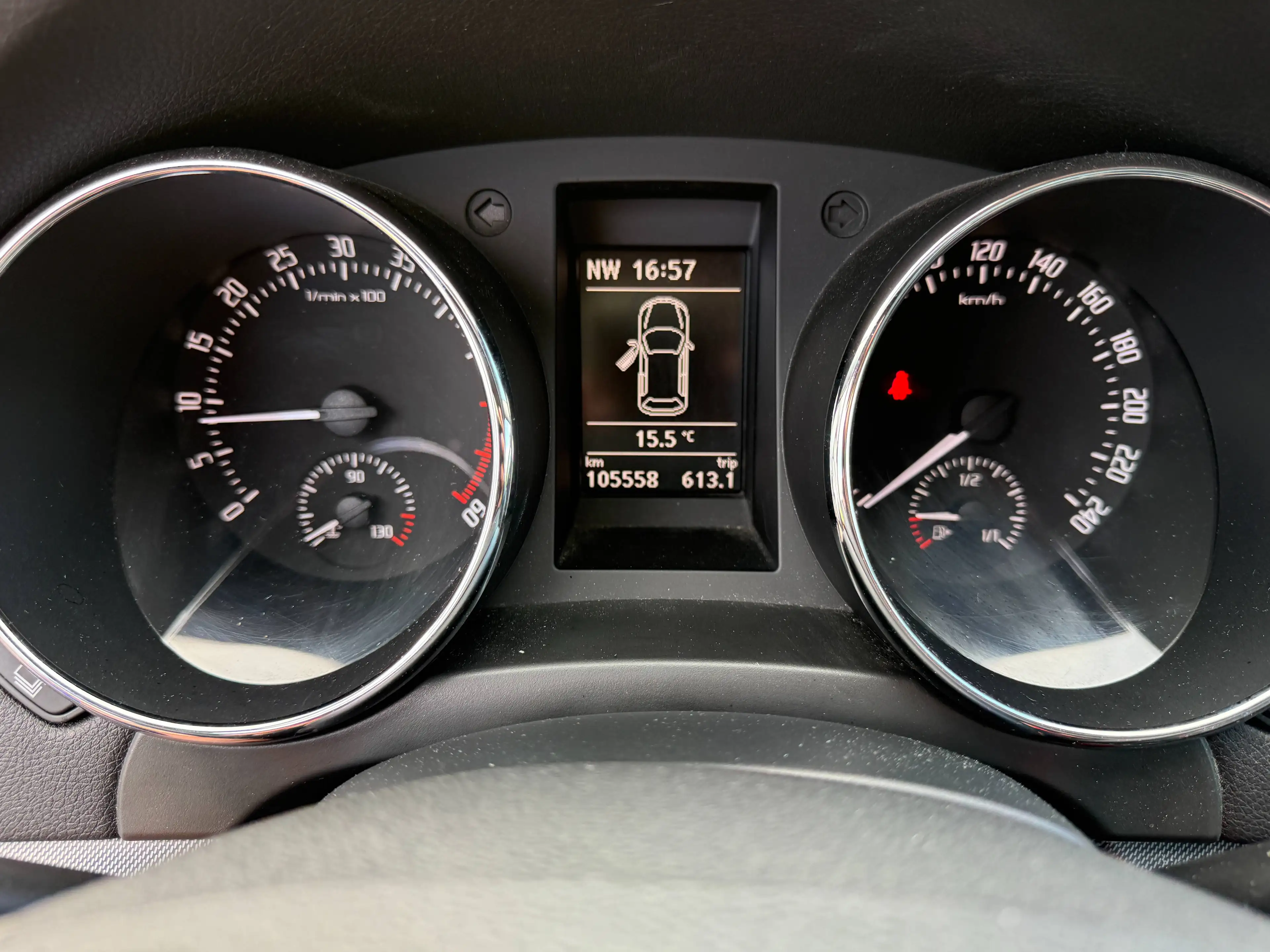 Skoda Yeti Yeti 2.0 TDI 4x4 Adventure — photo 11