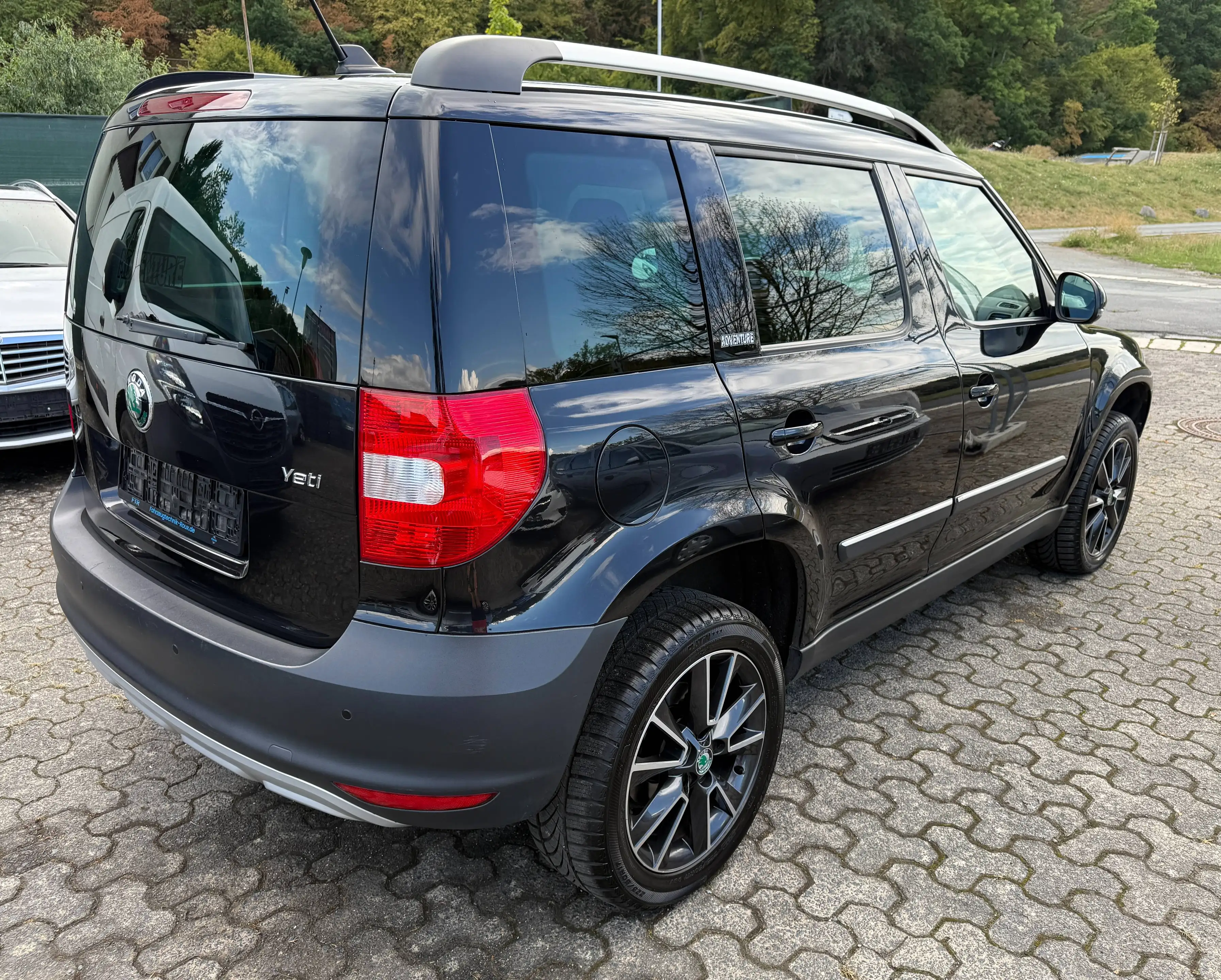 Skoda Yeti Yeti 2.0 TDI 4x4 Adventure — photo 4