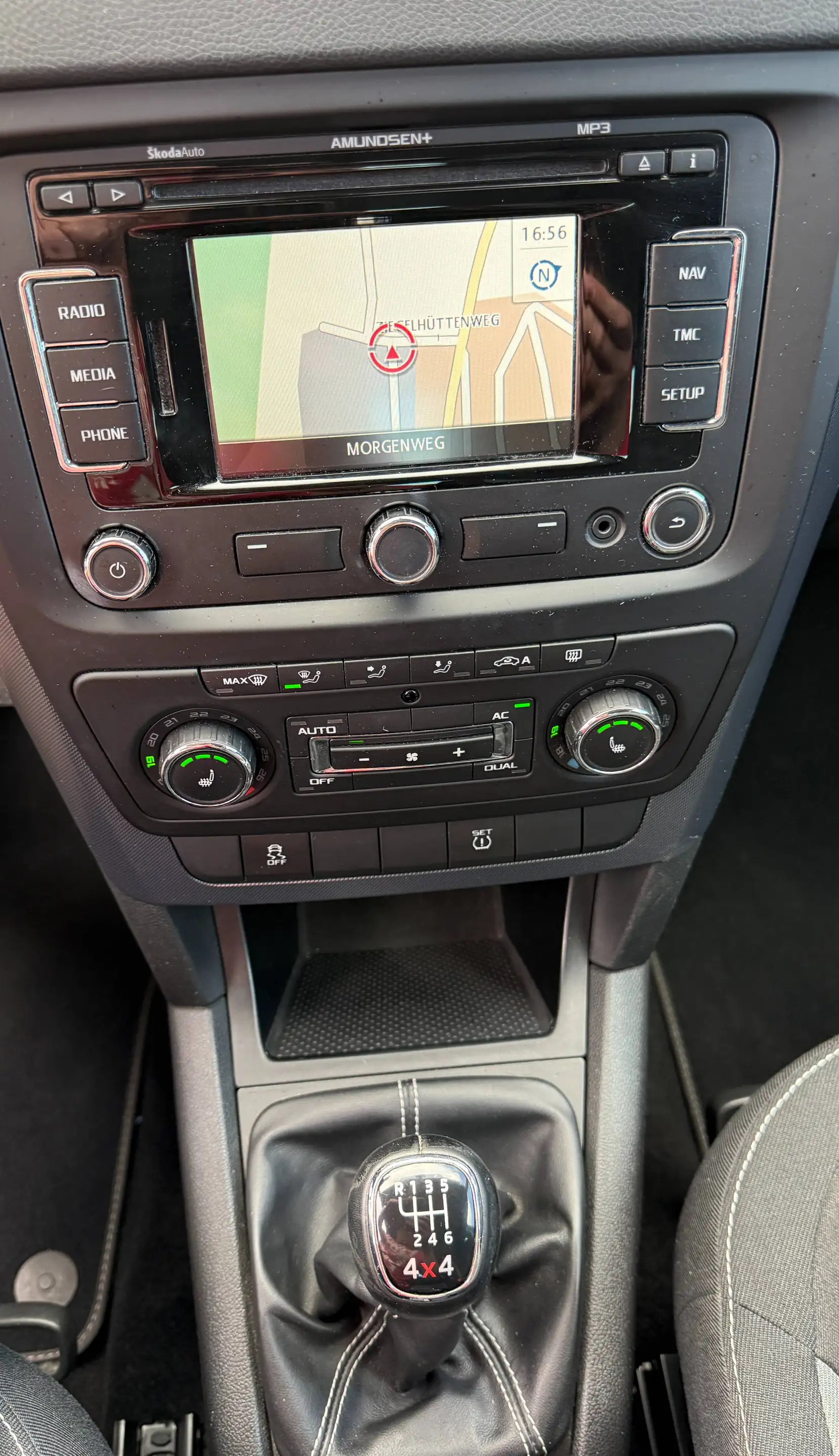 Skoda Yeti Yeti 2.0 TDI 4x4 Adventure — photo 10