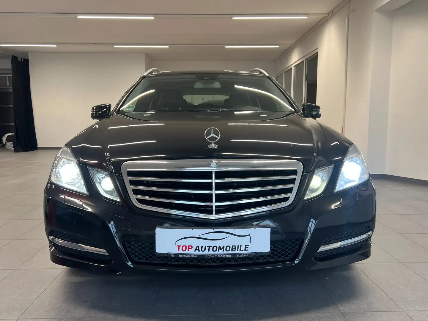 Mercedes-Benz E 220 Klasse CDI BlueEfficiency*AUTOMATIK*XENON* Schwarz - 2