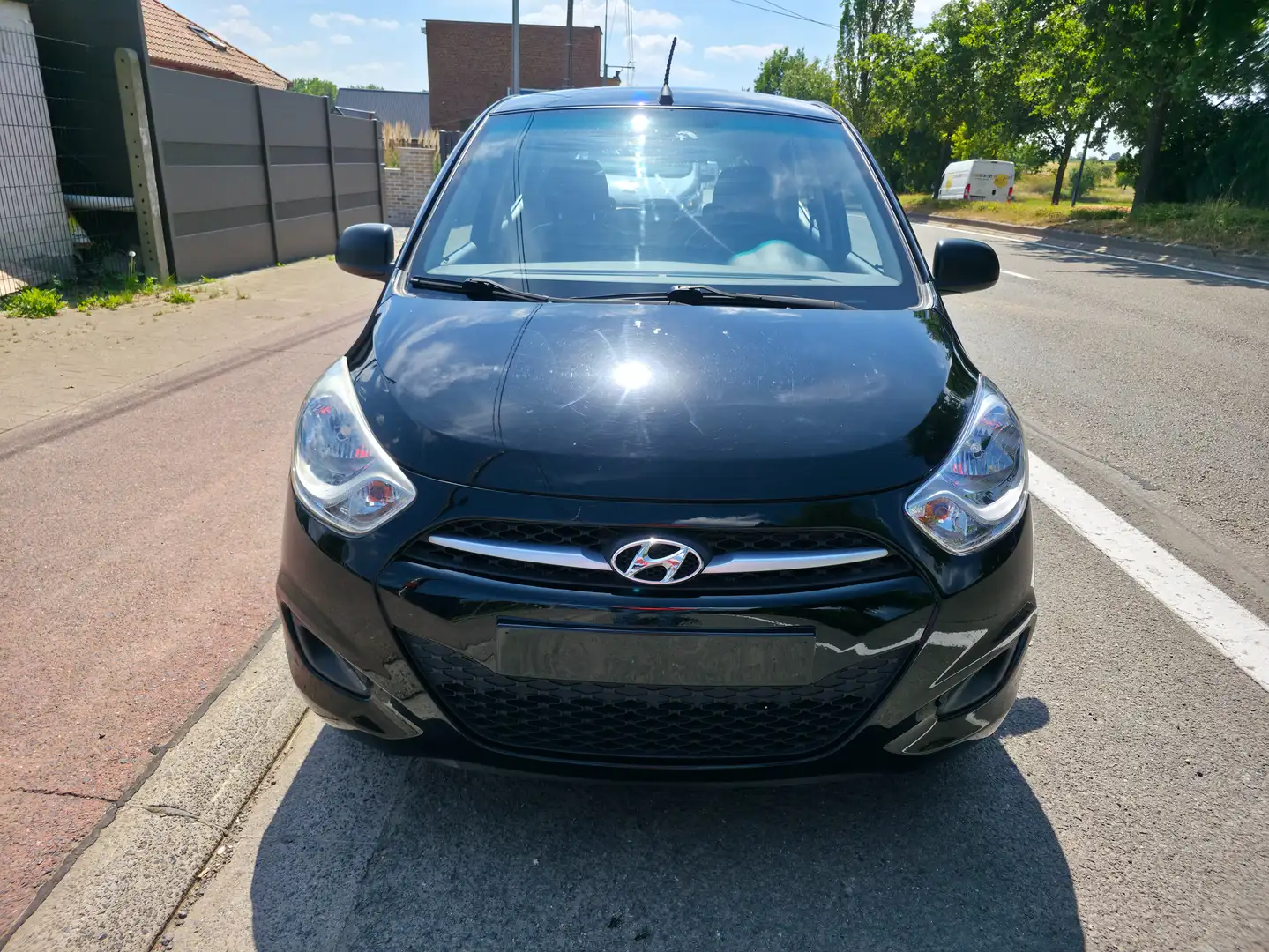 Hyundai i10 i10 1.1i Lounge BlueDrive 1°EIG. 45000KM !!! Noir - 2