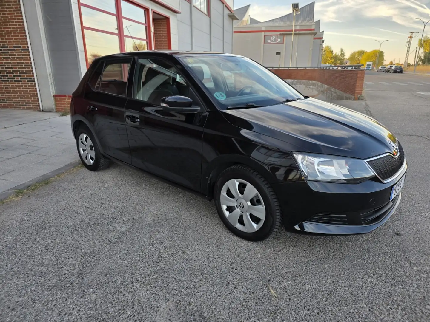 Skoda Fabia 1.4TDI Ambition 66kW Negro - 2