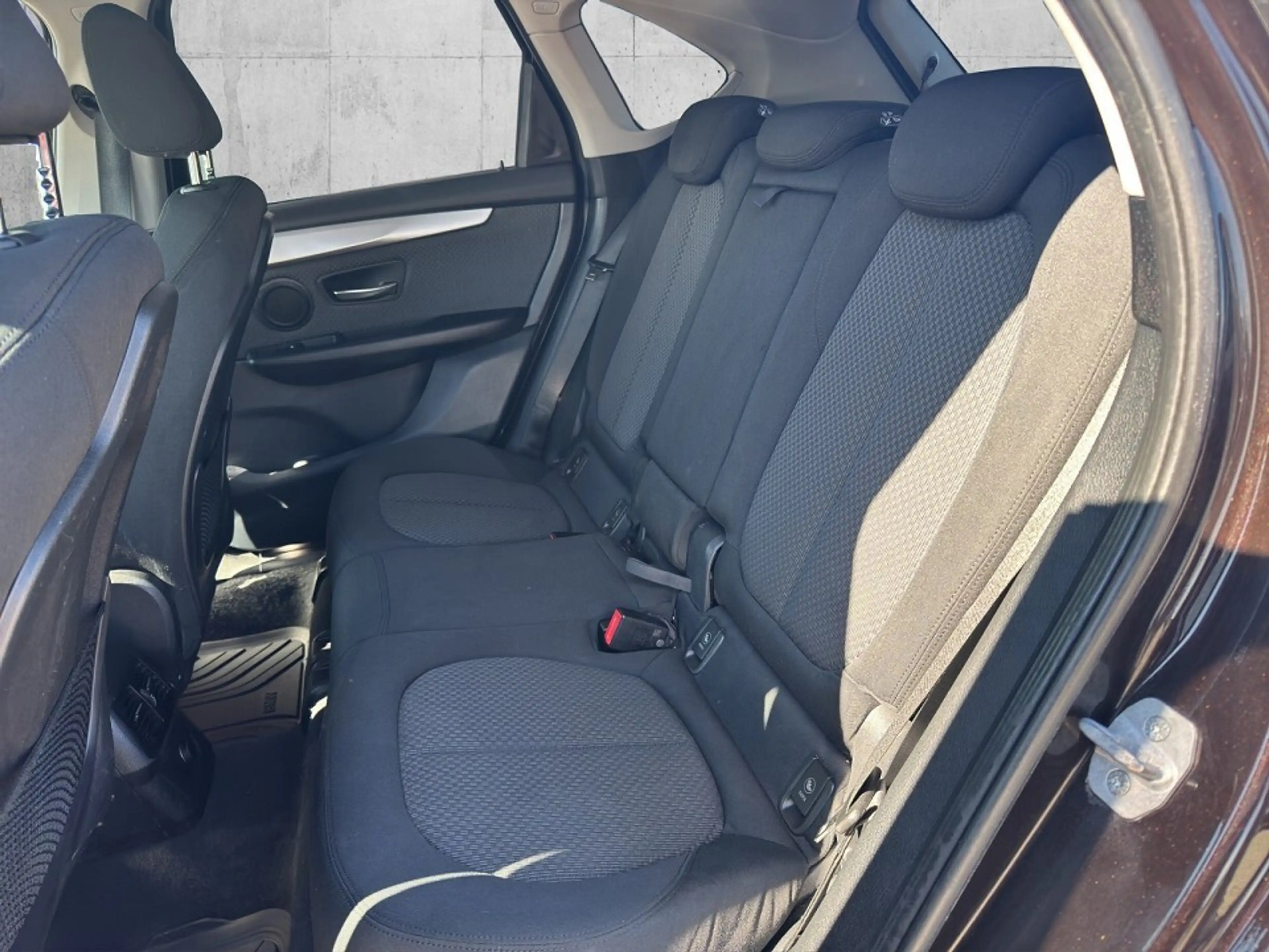 BMW 216 d Active Tourer Advantage — photo 9