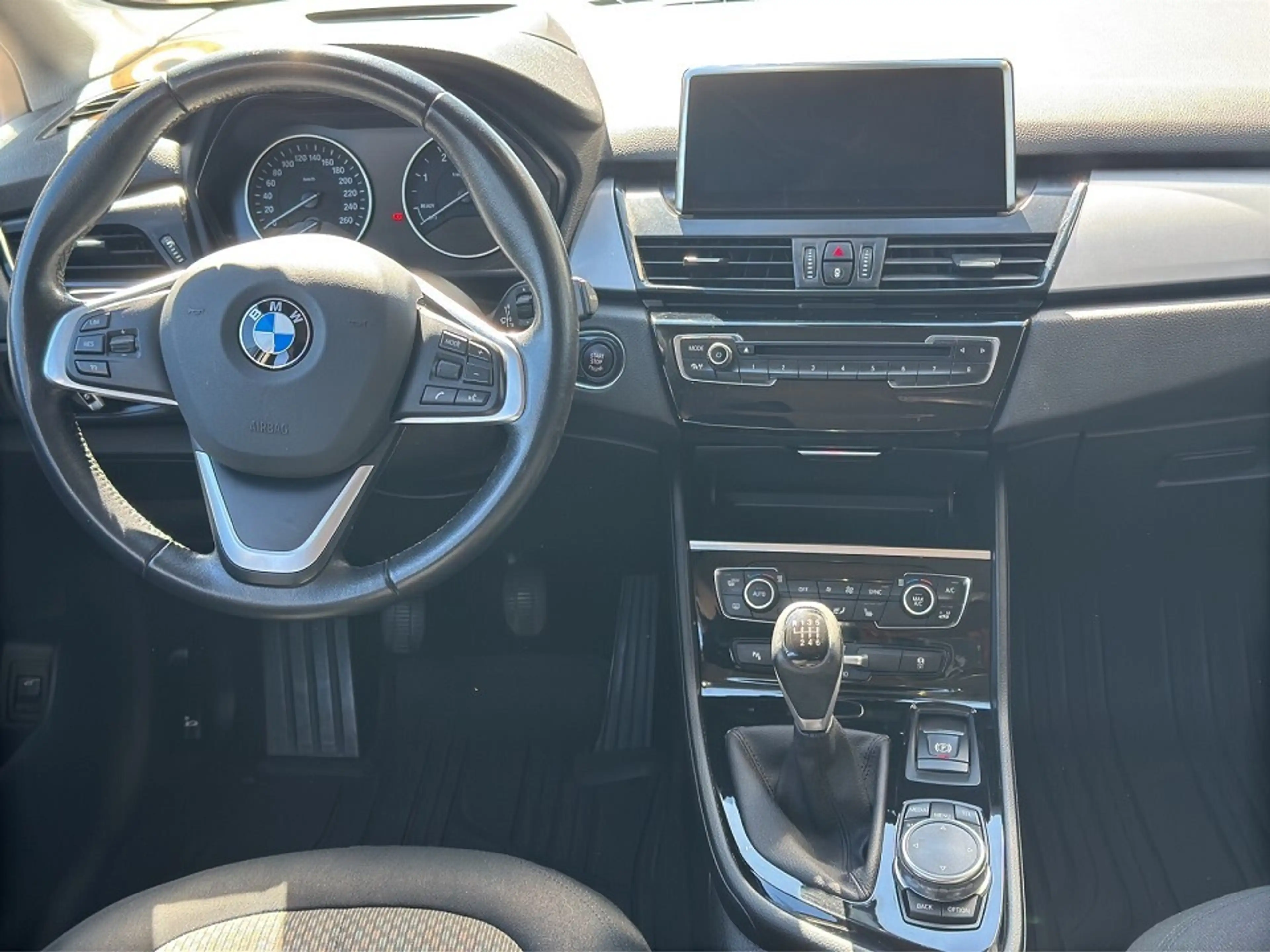 BMW 216 d Active Tourer Advantage — photo 7