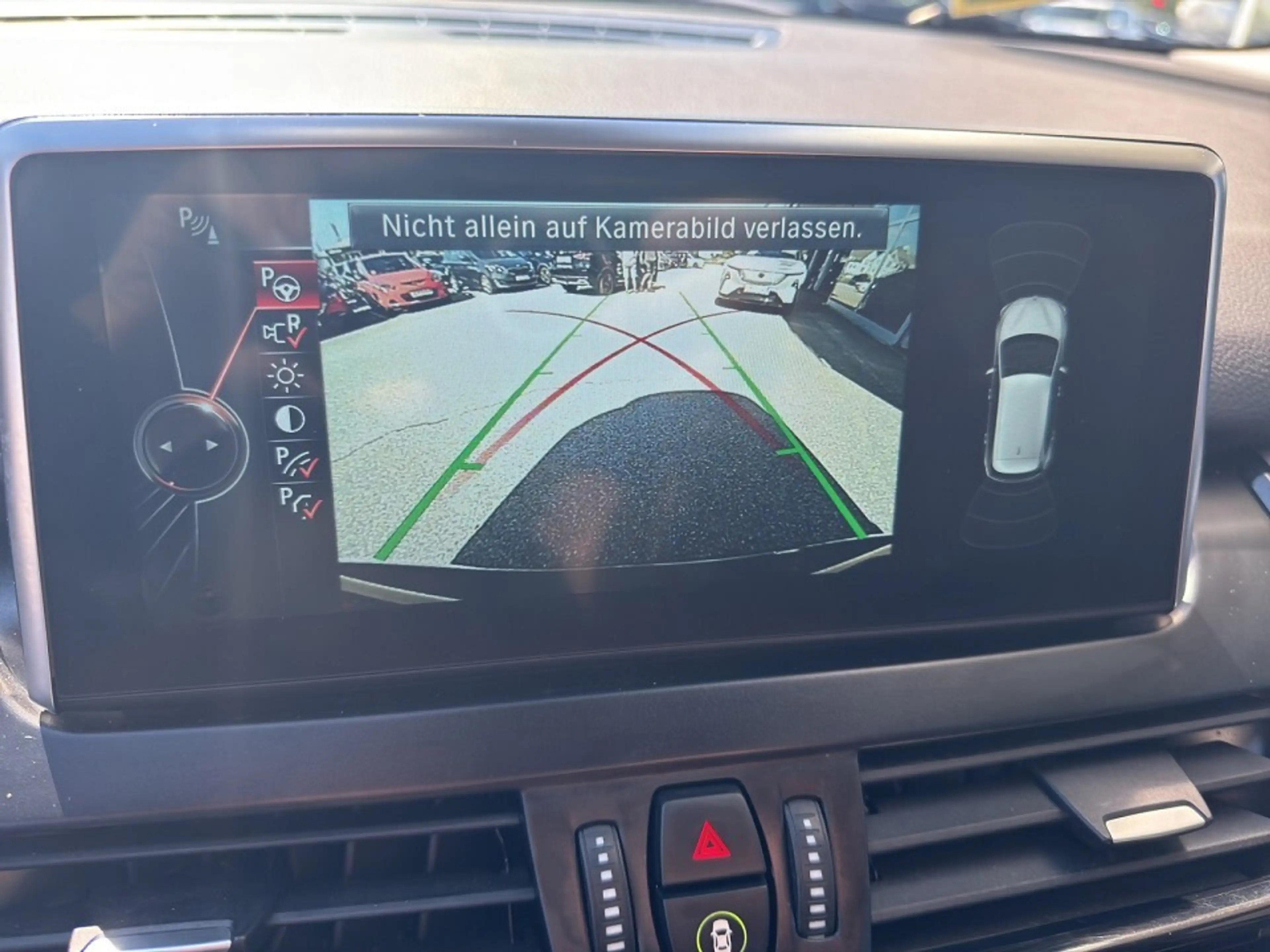 BMW 216 d Active Tourer Advantage — photo 12