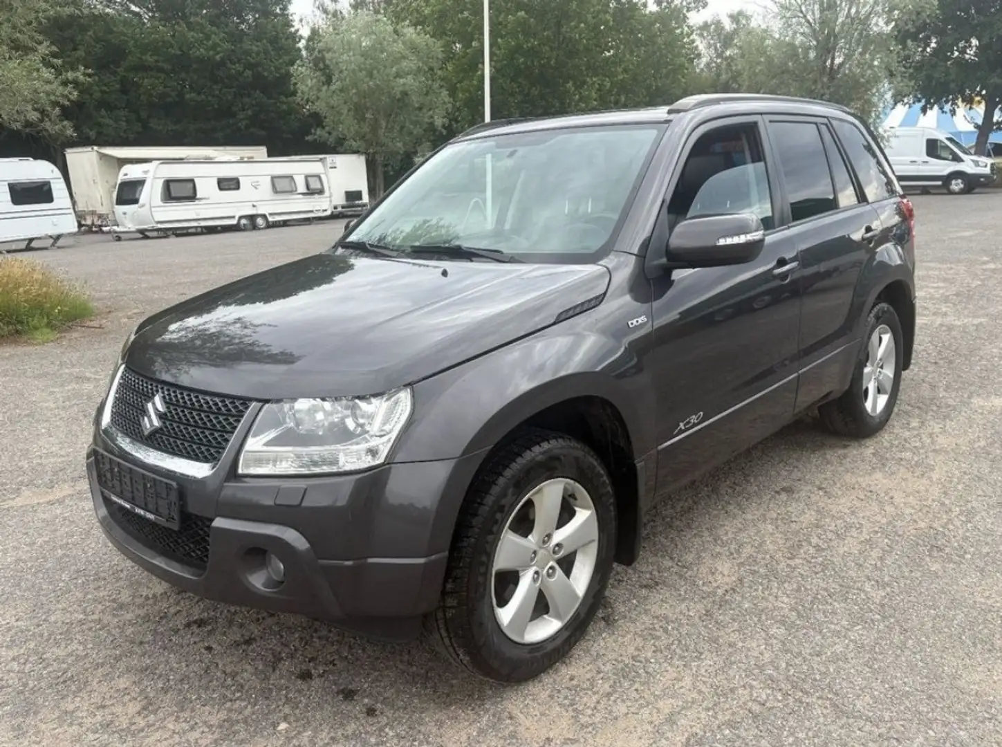 Suzuki Grand Vitara 1.9 DDiS 4x4 - 1