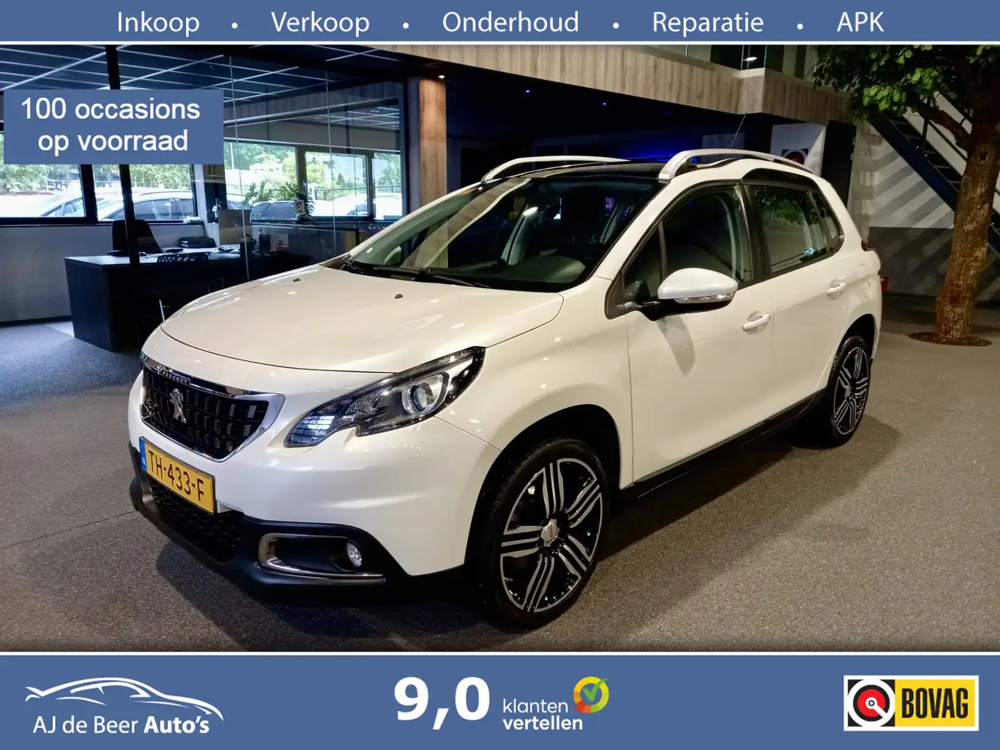 Peugeot 2008 1.2 PureTech Blue Lion Panorama | Navigatie | Trek Weiß - 1