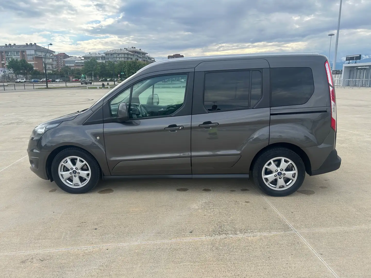Ford Tourneo Connect Grigio - 2