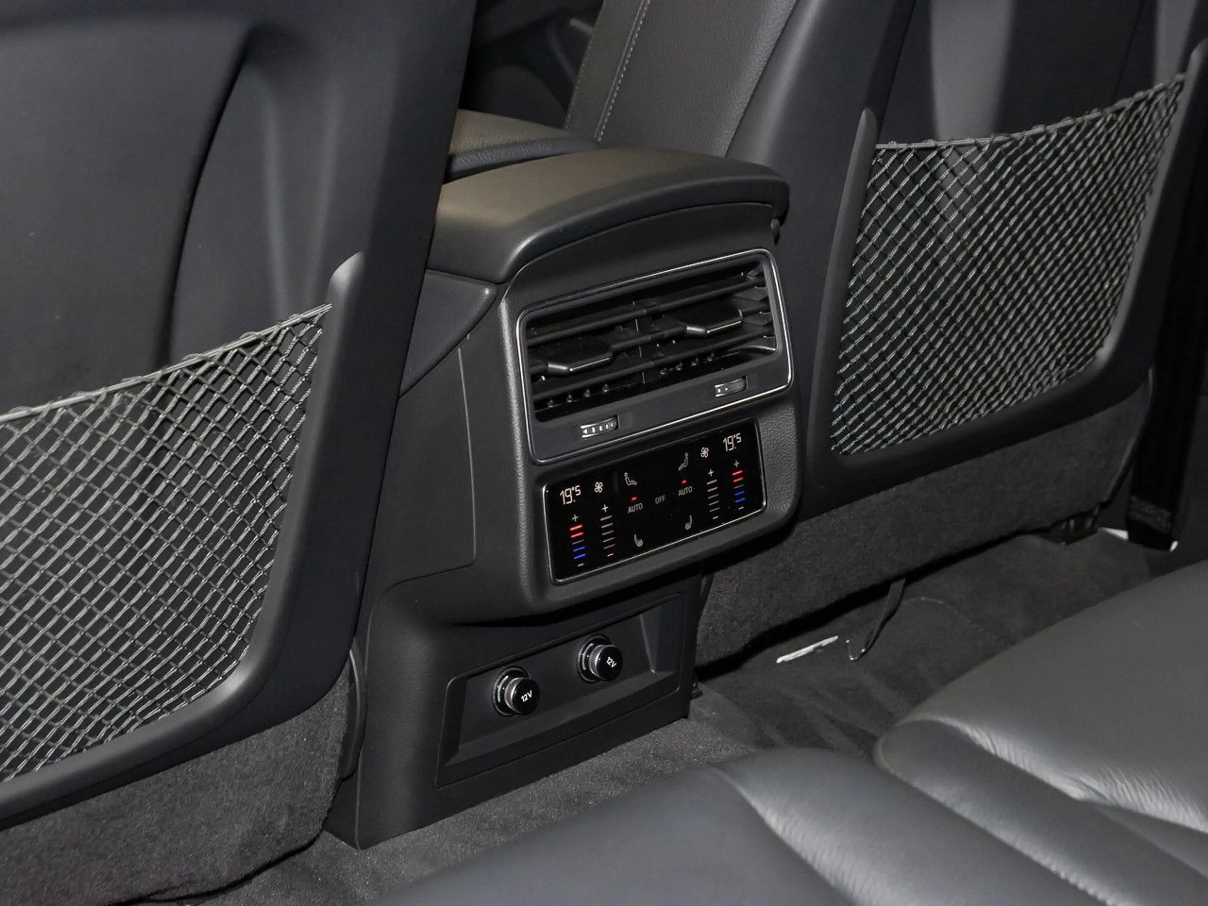 Audi Q7 55 TFSI quattro S line Head Up Keyless AHK — photo 13