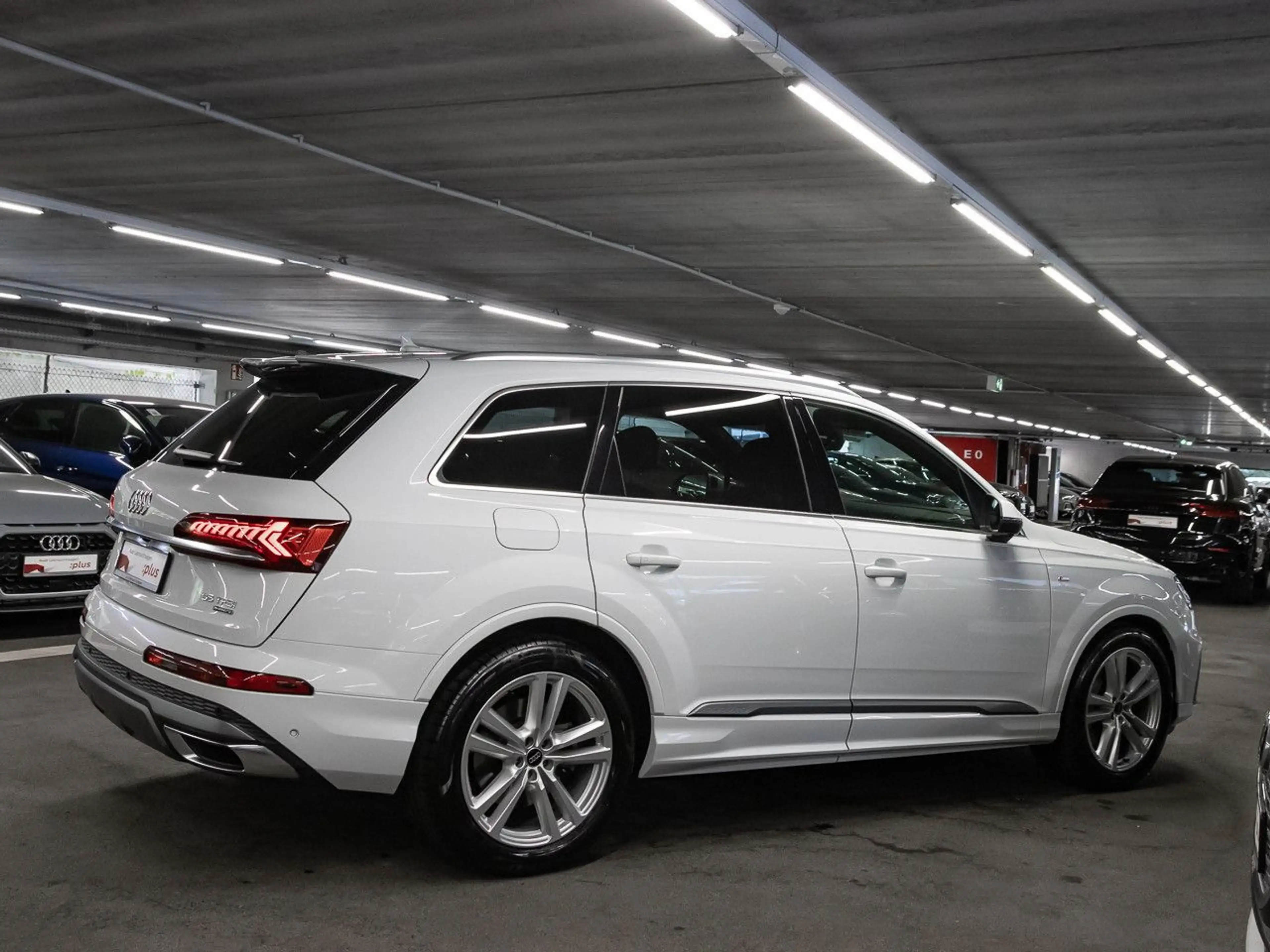 Audi Q7 55 TFSI quattro S line Head Up Keyless AHK — photo 6