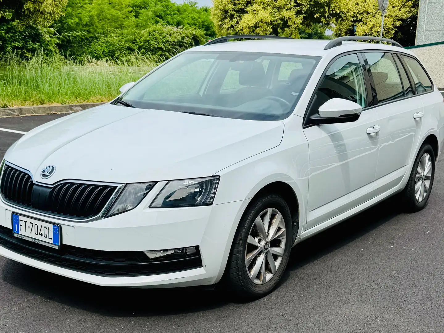 Skoda Octavia Octavia III 2017 Wagon Wagon 1.6 tdi Executive 115 Bianco - 1