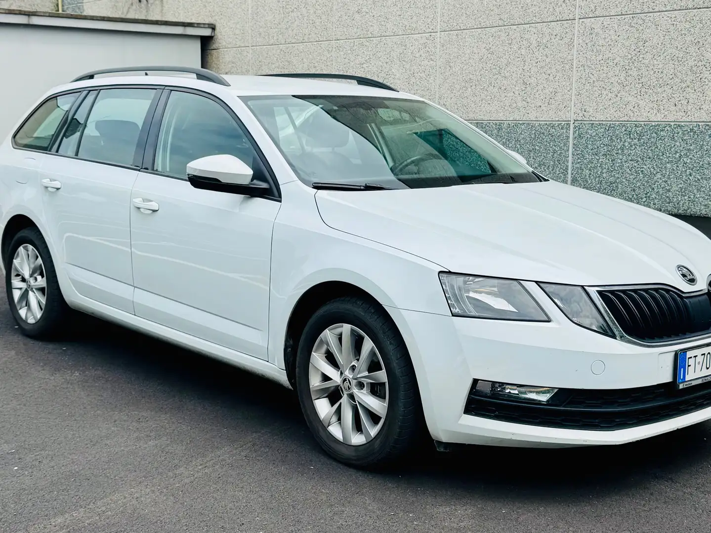 Skoda Octavia Octavia III 2017 Wagon Wagon 1.6 tdi Executive 115 Bianco - 2
