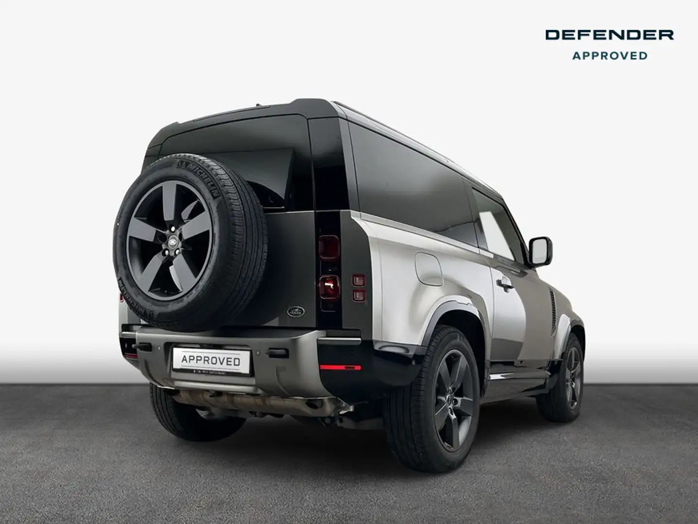 Land Rover Defender 90 P400 X-Dynamic HSE Silber - 2
