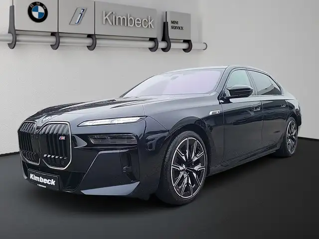 BMW i7 M70 xDrive Limousine Executive Lounge Paket