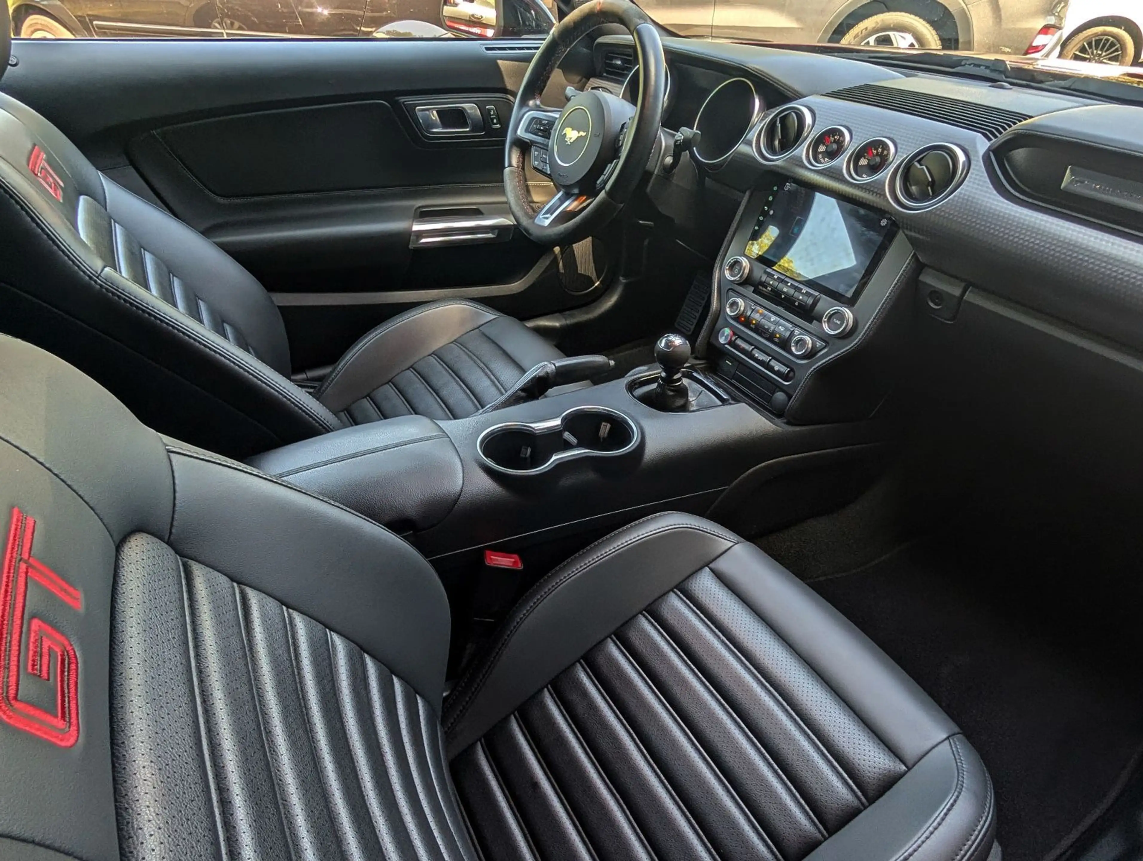 Ford Mustang 5.0 GT Fastback 2018 Performance 6 Gang — photo 9