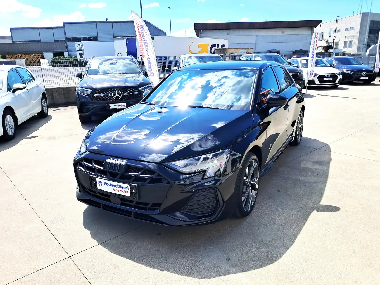 Audi A3 Sportback 35 1.5 tfsi mhev S line edition s-tronic Fekete - 2