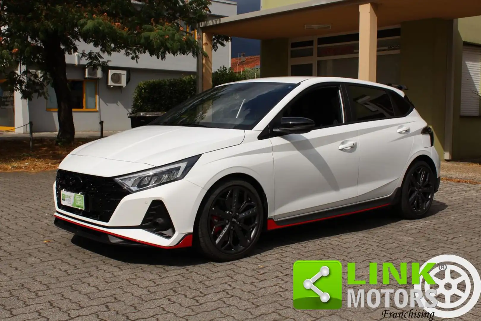 Hyundai i20 N 1.6 T-GDI MT N-Performance Bianco - 2