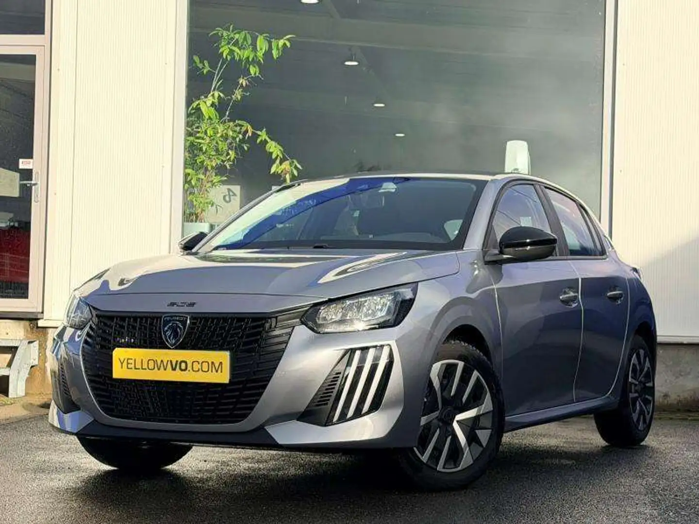 Peugeot 208 Active / 6000km / Carplay Gris - 1