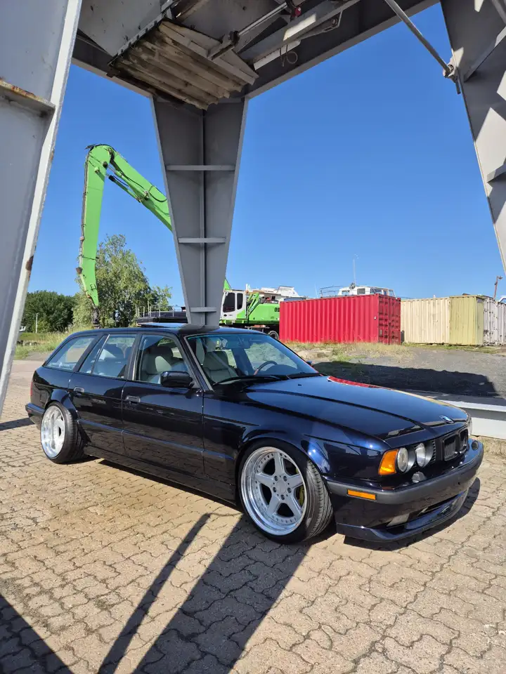 BMW 525i touring Executive, foto 10