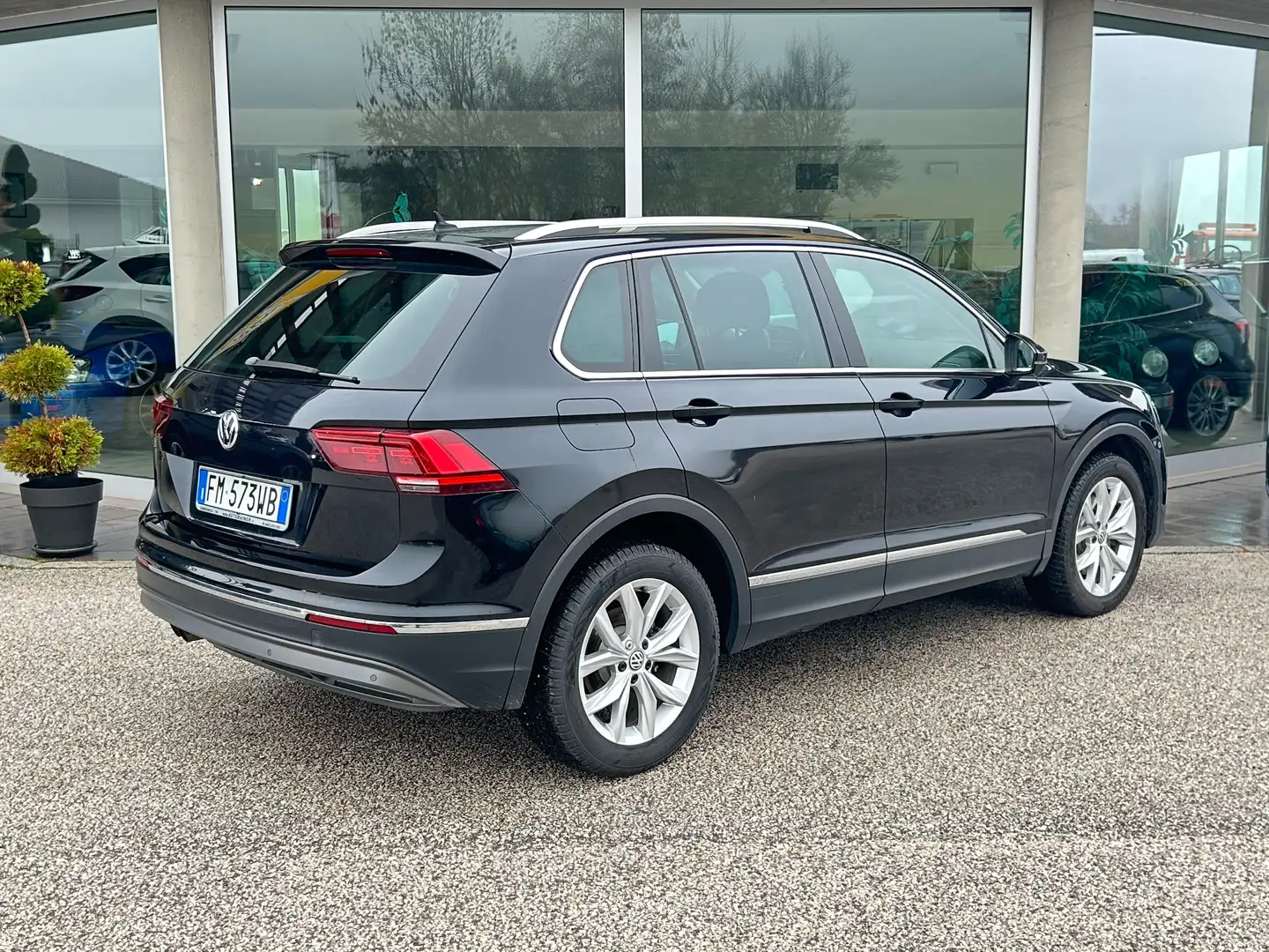 Volkswagen Tiguan 2.0 tdi Advanced 4motion 190cv dsg 4x4 Nero - 2