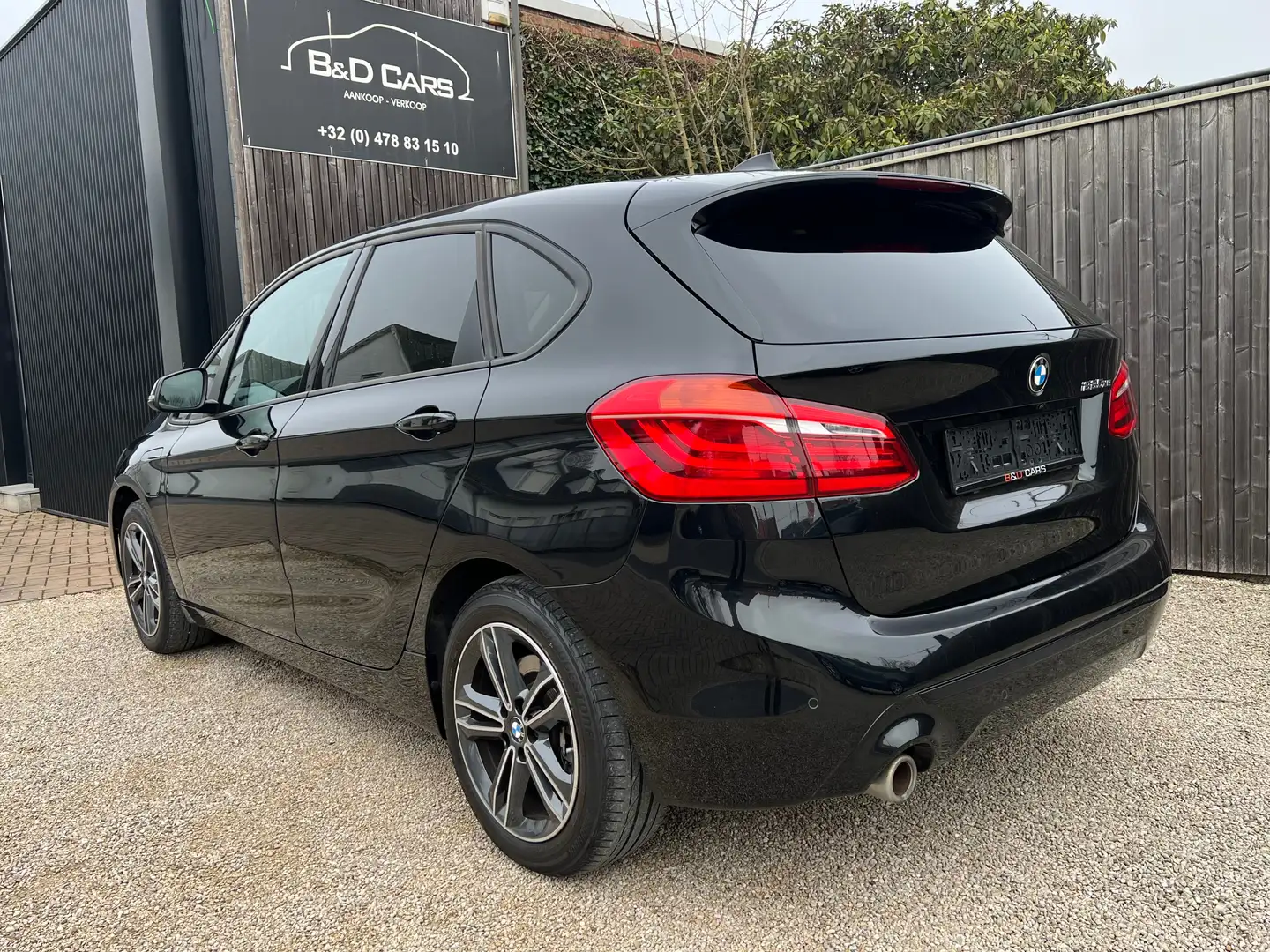 BMW 225 XE Active Tourer Sport Line NETTO: €16.521 Noir - 2