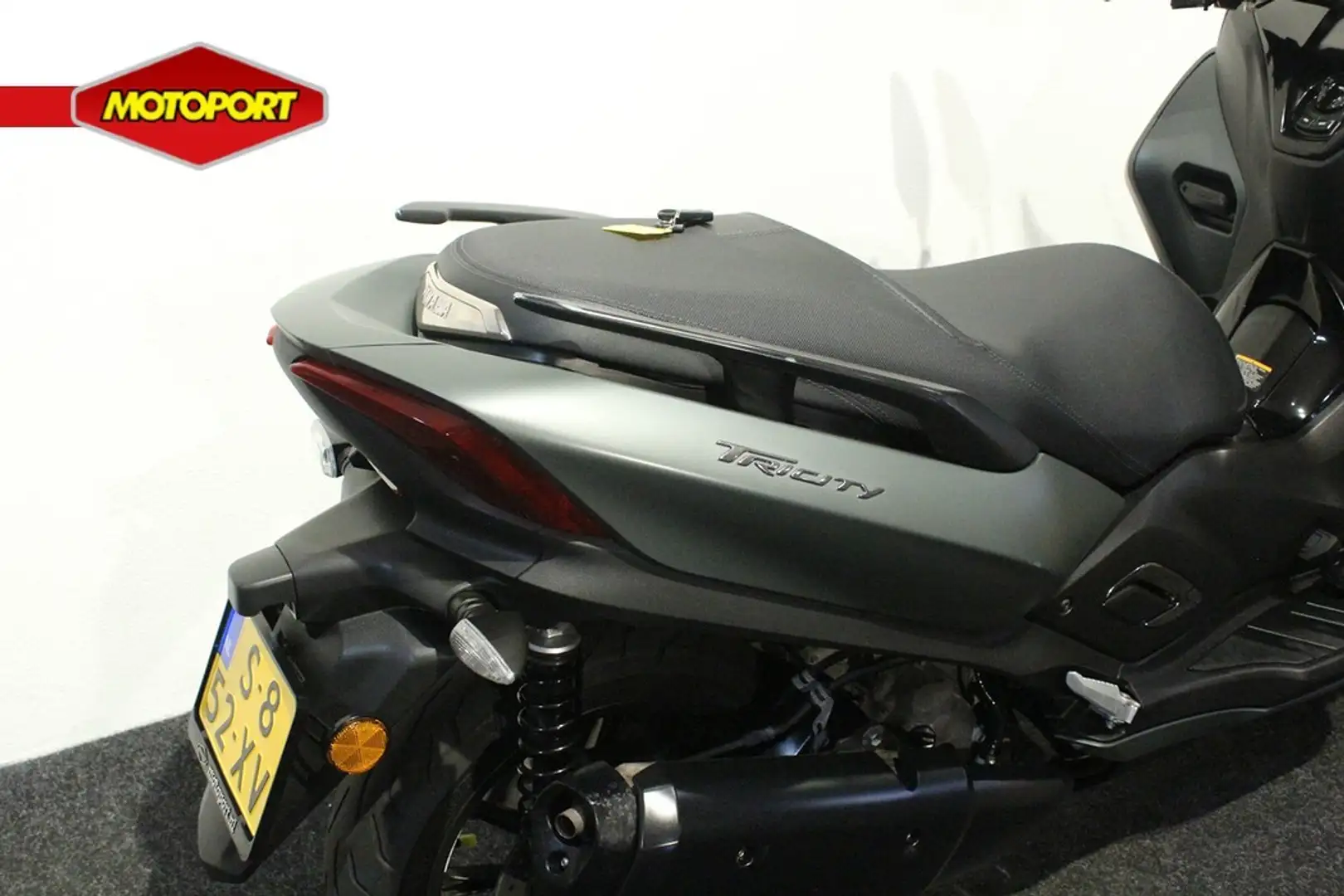 Yamaha TriCity 300 Verde - 2