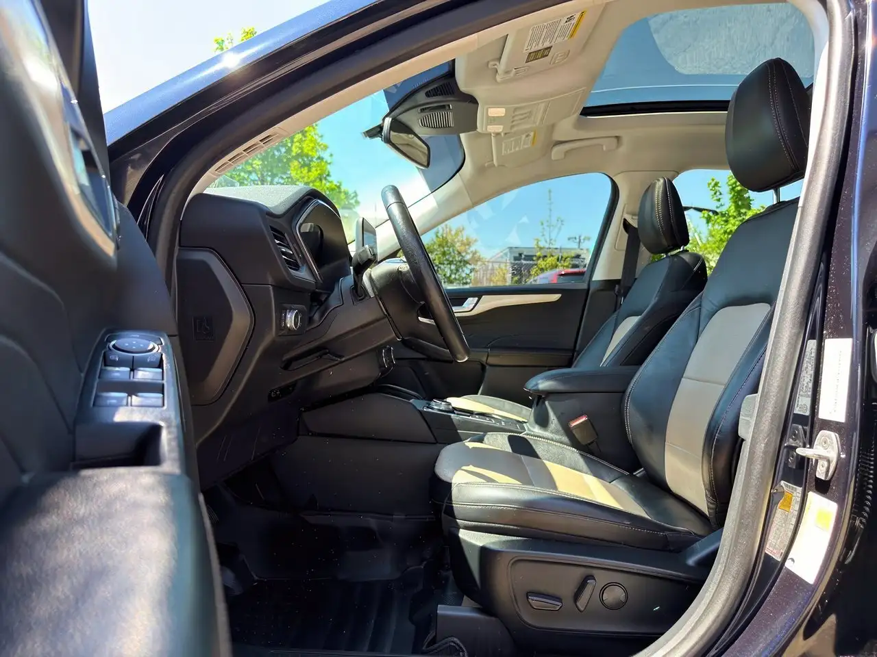 Ford Escape снимка Ford Escape