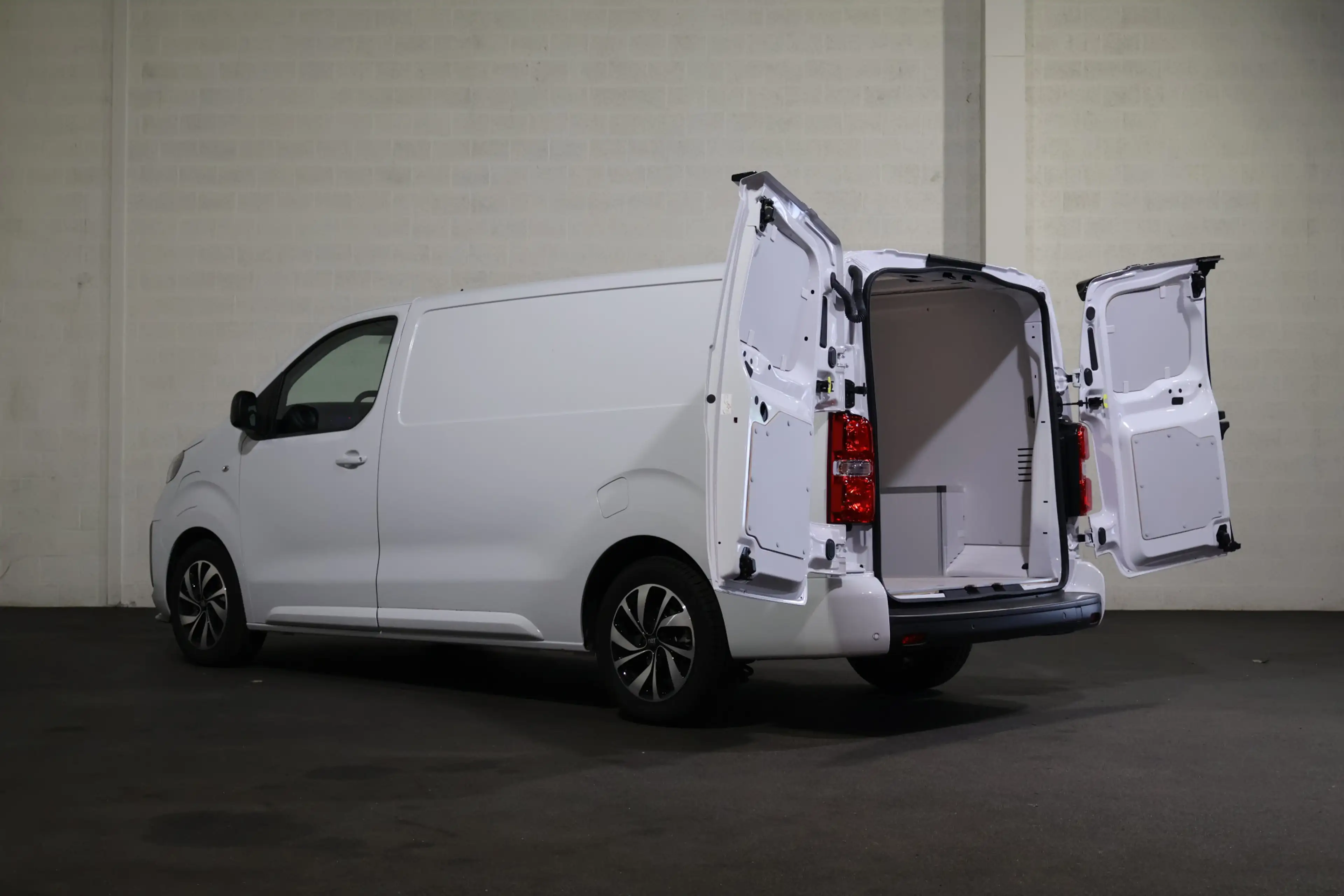 Fiat Scudo e-Scudo L3 75 kWh Airco Navigatie Camera — photo 12