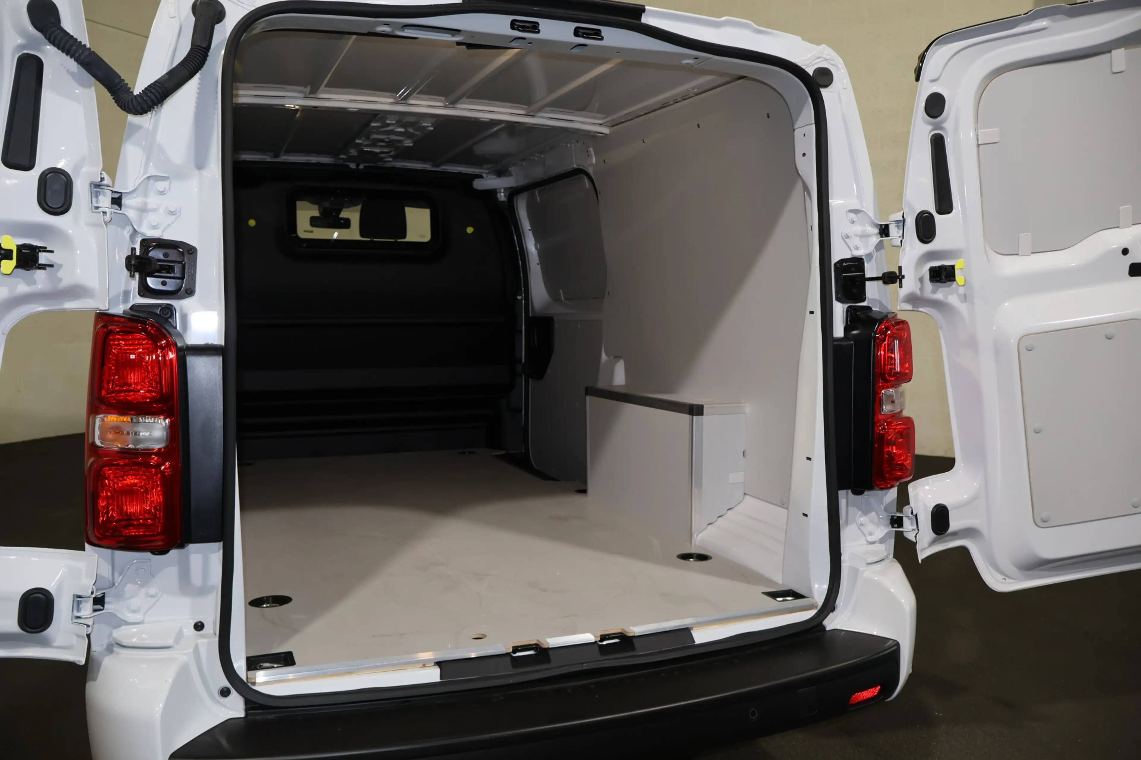 Fiat Scudo e-Scudo L3 75 kWh Airco Navigatie Camera — photo 13