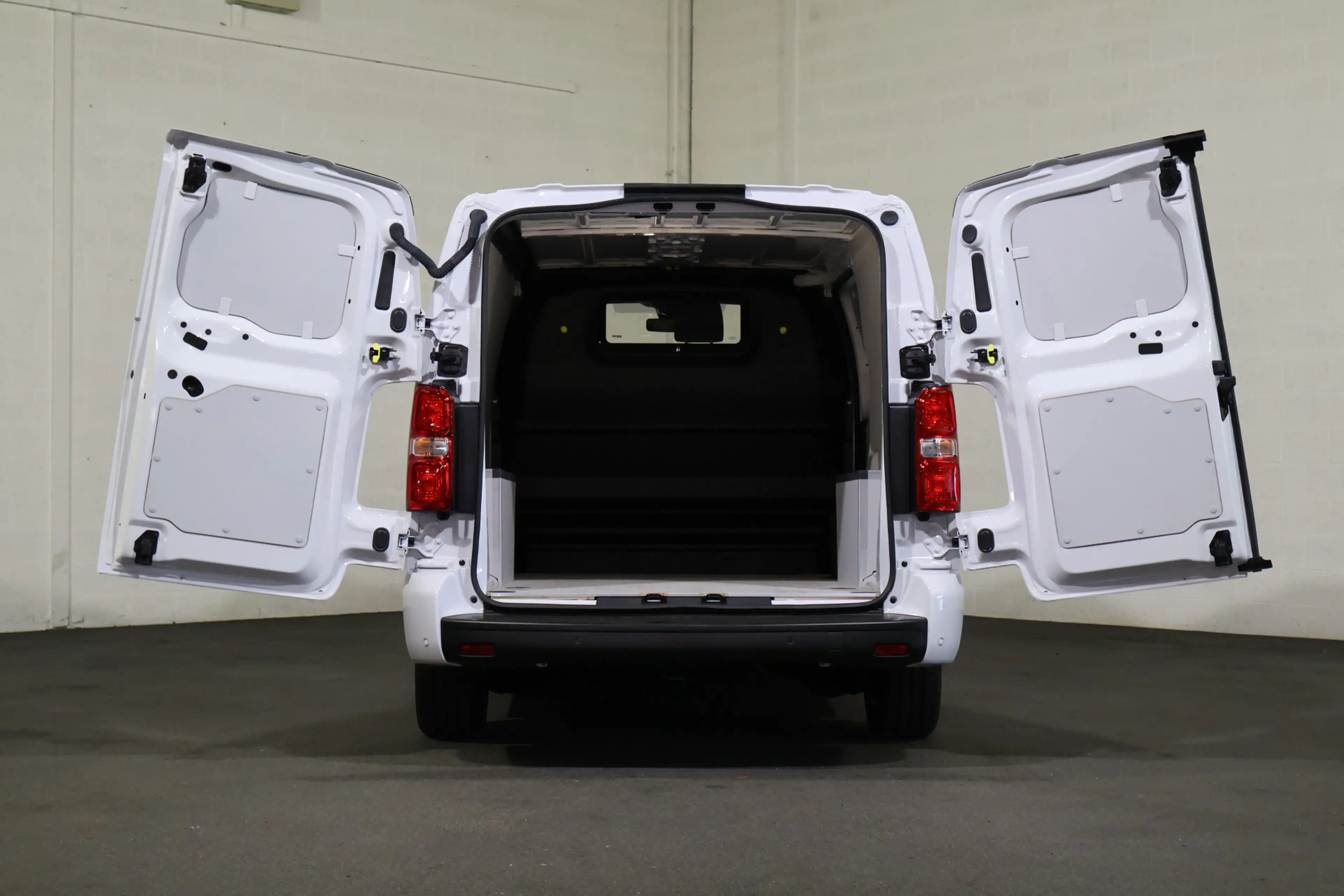 Fiat Scudo e-Scudo L3 75 kWh Airco Navigatie Camera — photo 11
