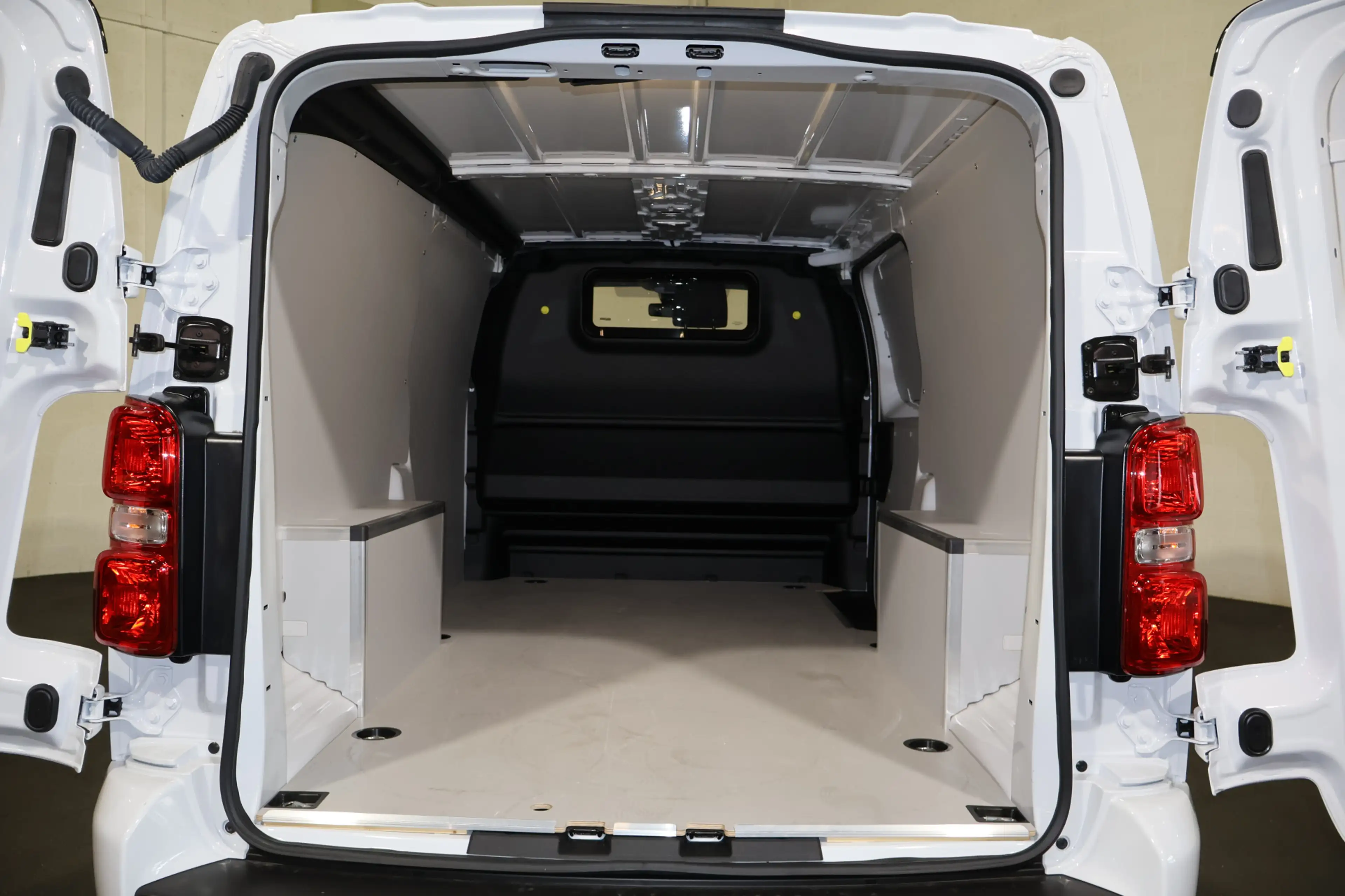 Fiat Scudo e-Scudo L3 75 kWh Airco Navigatie Camera — photo 3